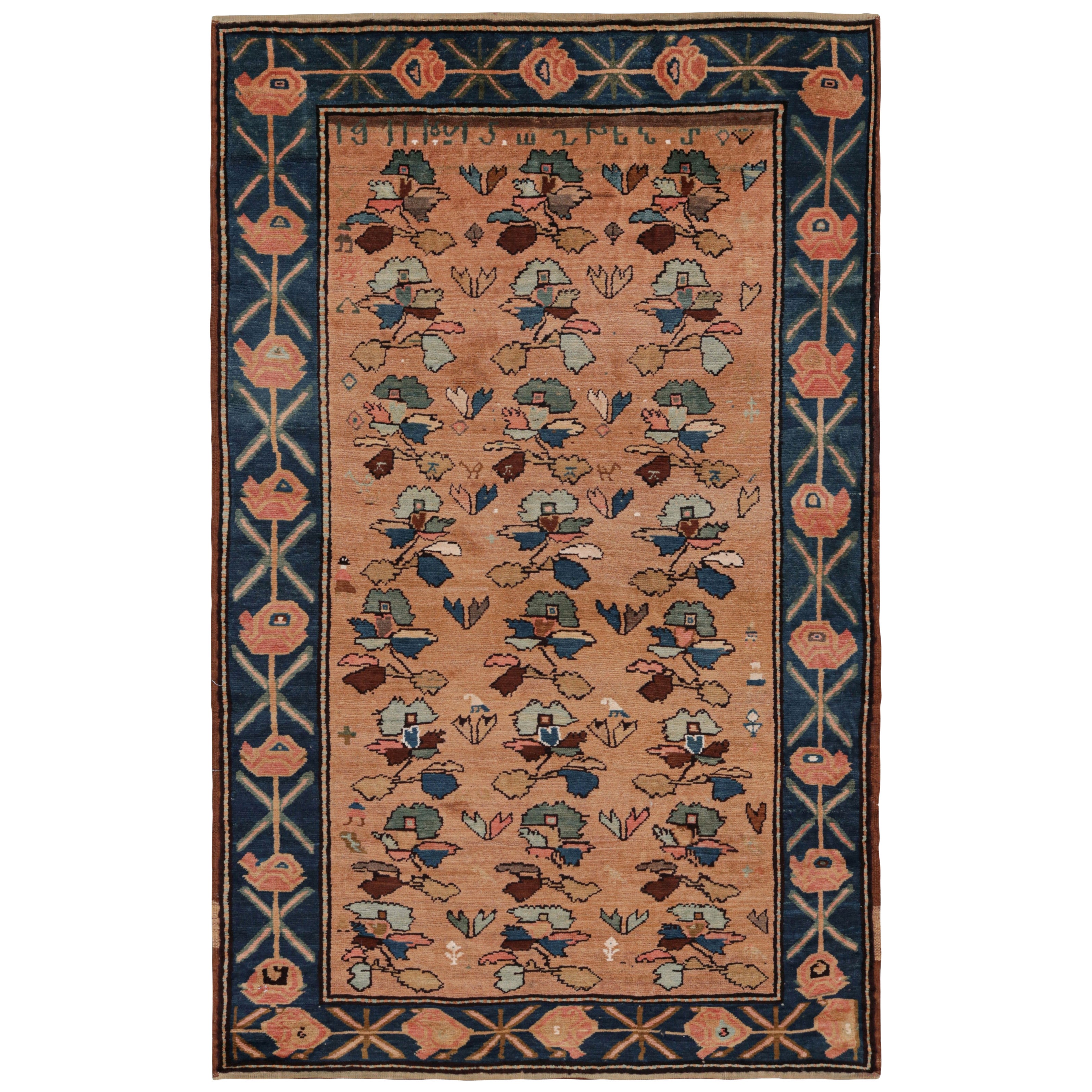 Russischer Vintage-Teppich in Altrosa mit Blumenmuster  Rug & Kilim