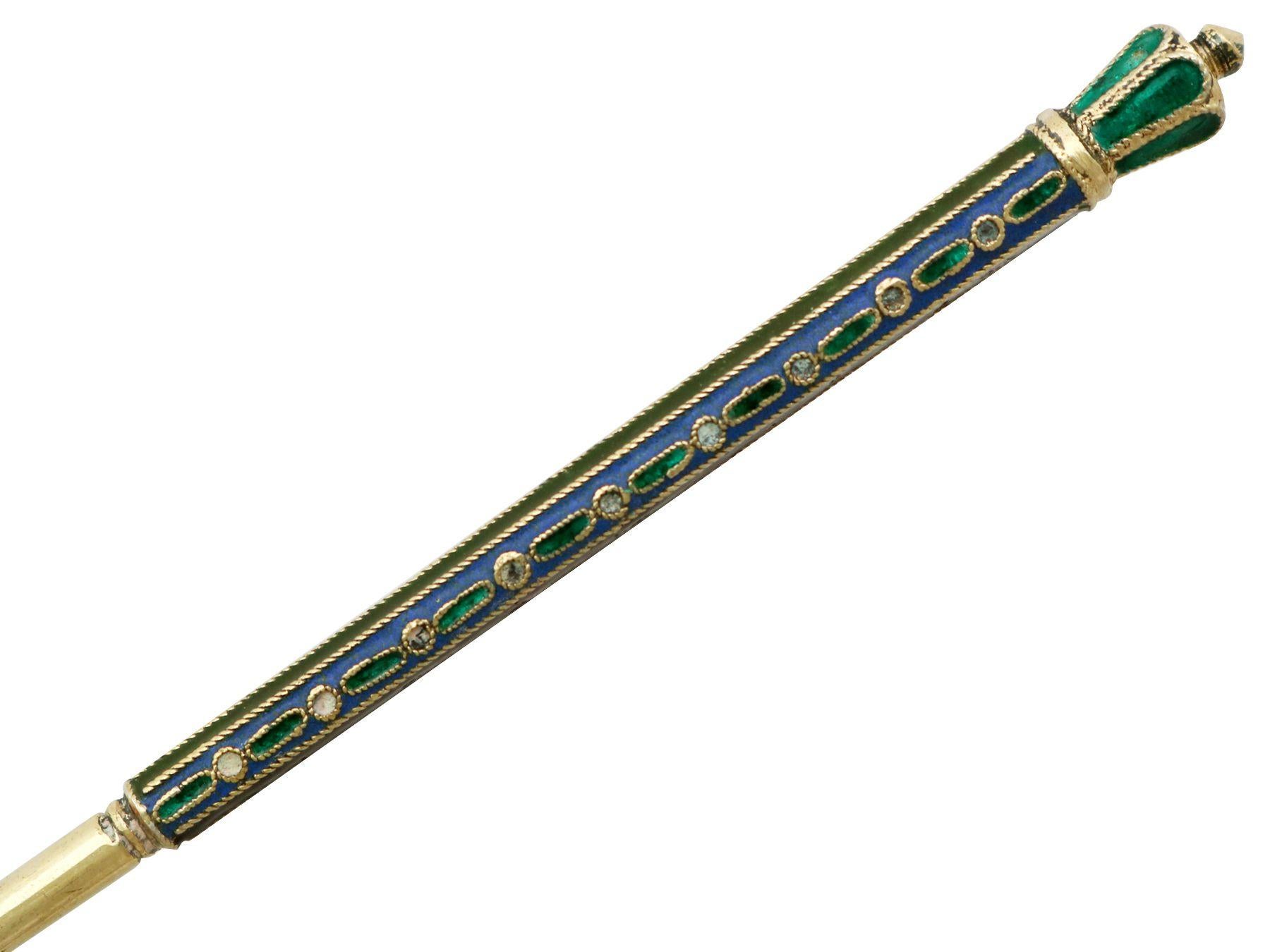 Cucharas rusas vintage de plata dorada y esmalte cloisonné policromado en venta 1