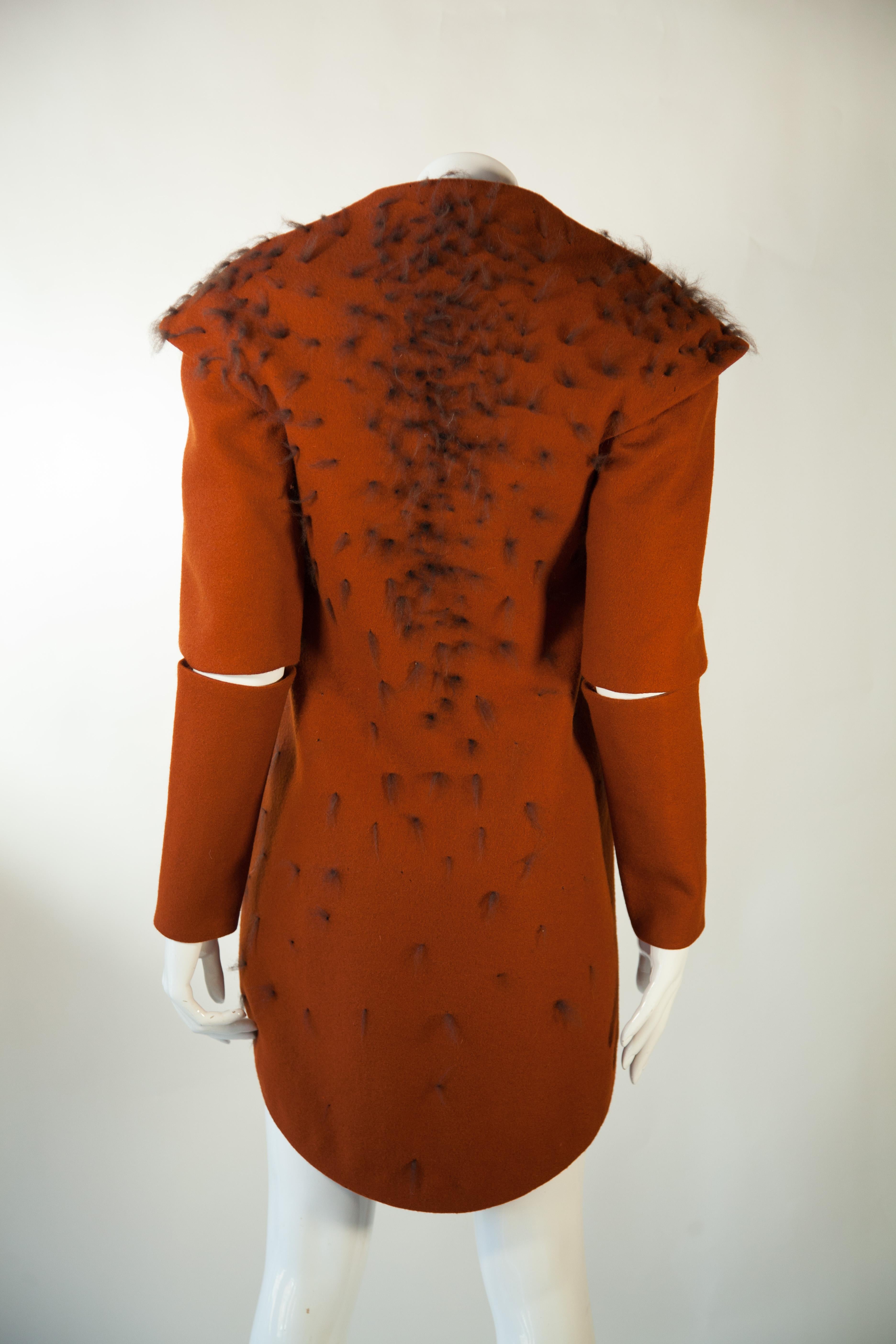 Italian Dovetail Orange-Brown Felt Jacket with Detachable Sleeves and Fur Detail In Excellent Condition In Kingston, NY