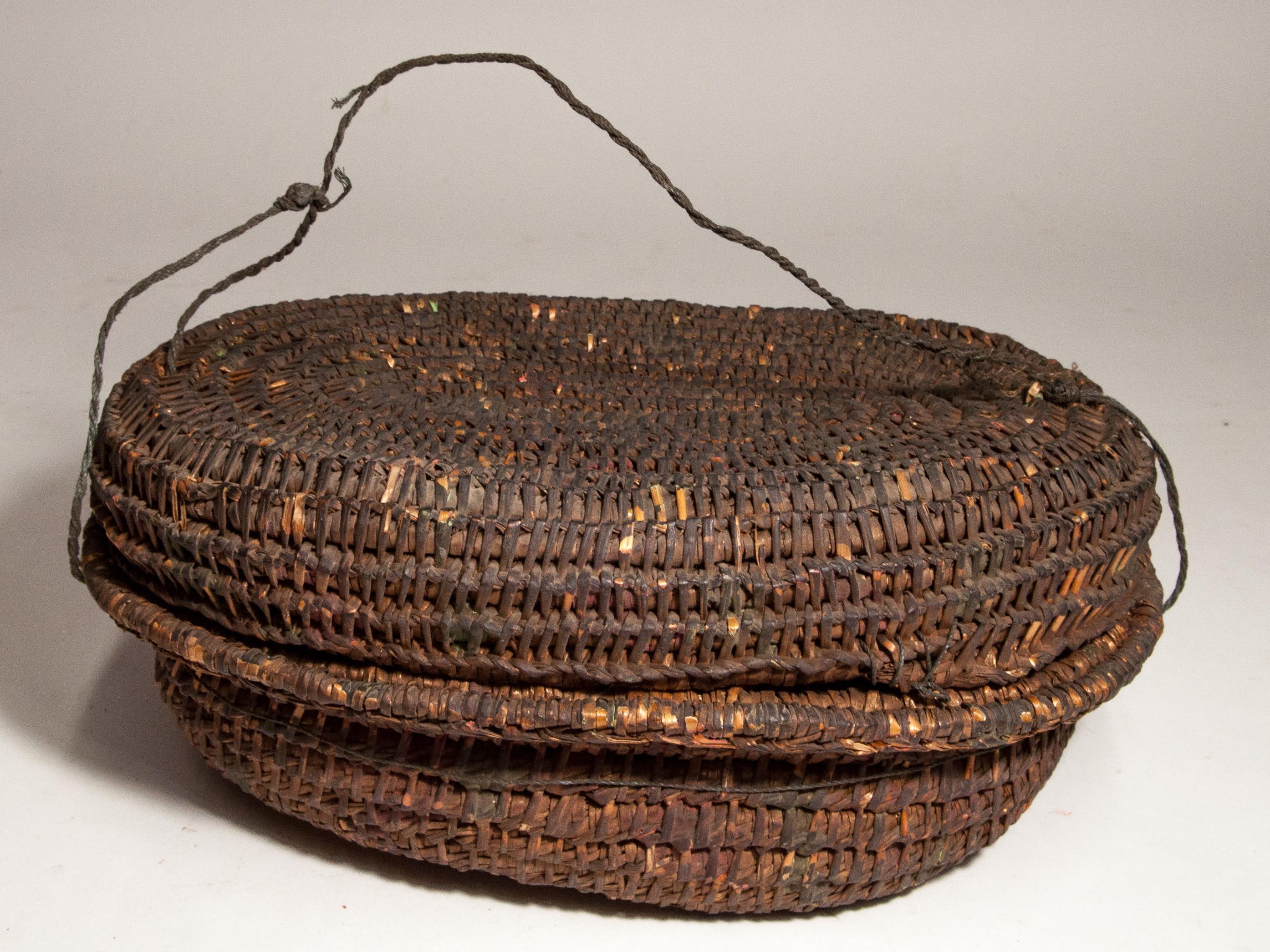 Vintage Rustic Basket Box from the Tharu of Nepal, Mid-20th Century 4