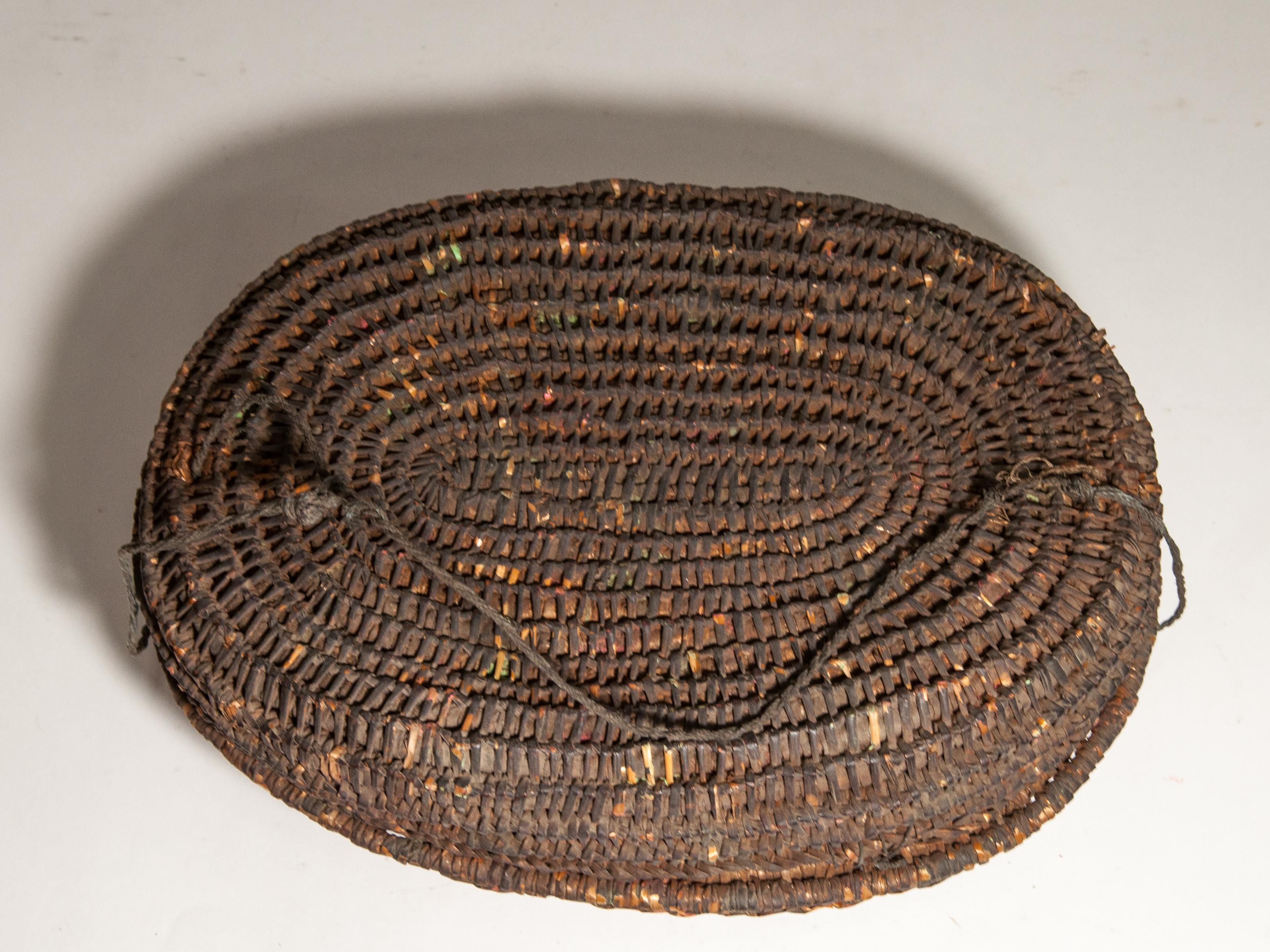 Vintage Rustic Basket Box from the Tharu of Nepal, Mid-20th Century In Fair Condition In Point Richmond, CA