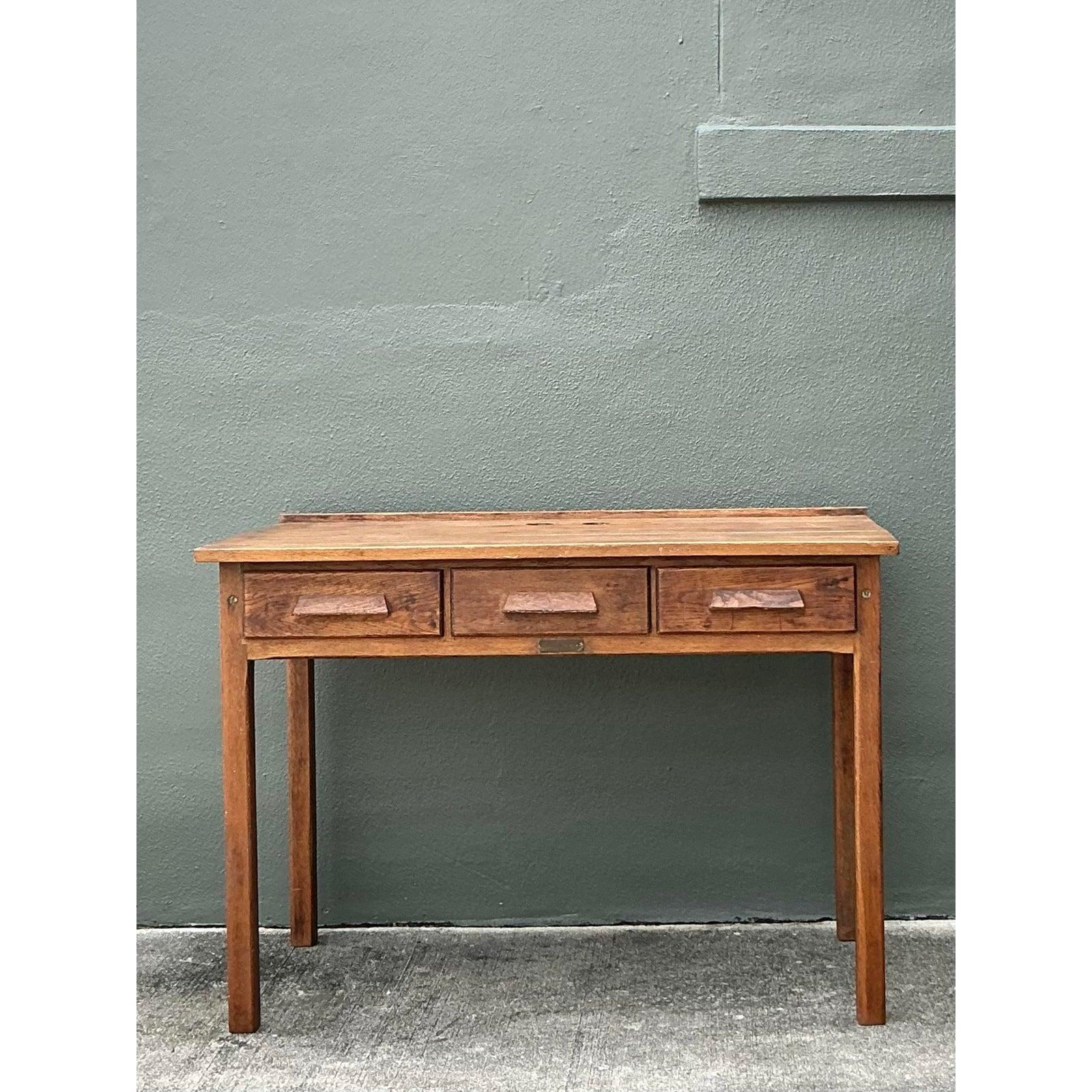 Vintage Rustikaler I. Christiansen Werkbank-Schreibtisch im Zustand „Gut“ im Angebot in West Palm Beach, FL