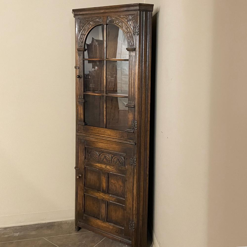 Vintage Rustic English Corner Cabinet ~ Vitrine 1