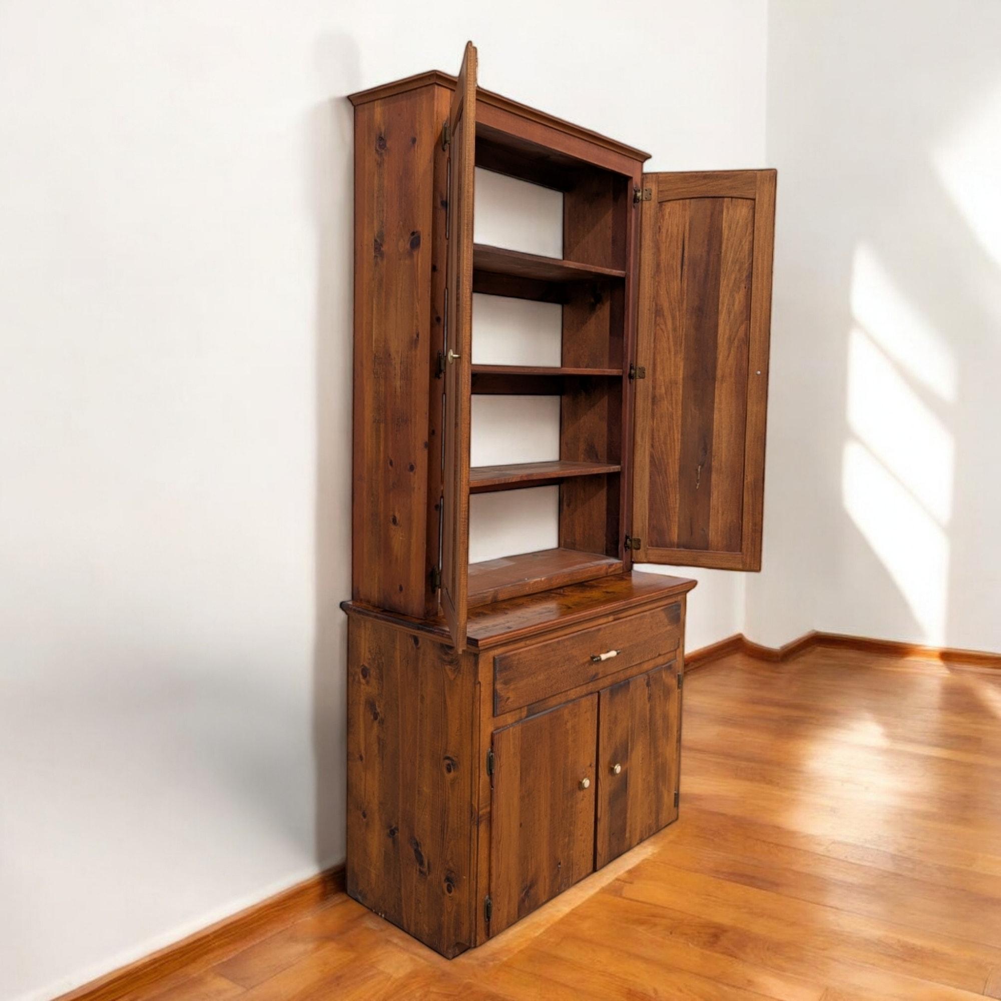 Vintage Rustic Farmhouse Cupboard in Solid Knotty Pine, circa 1950s For Sale 5