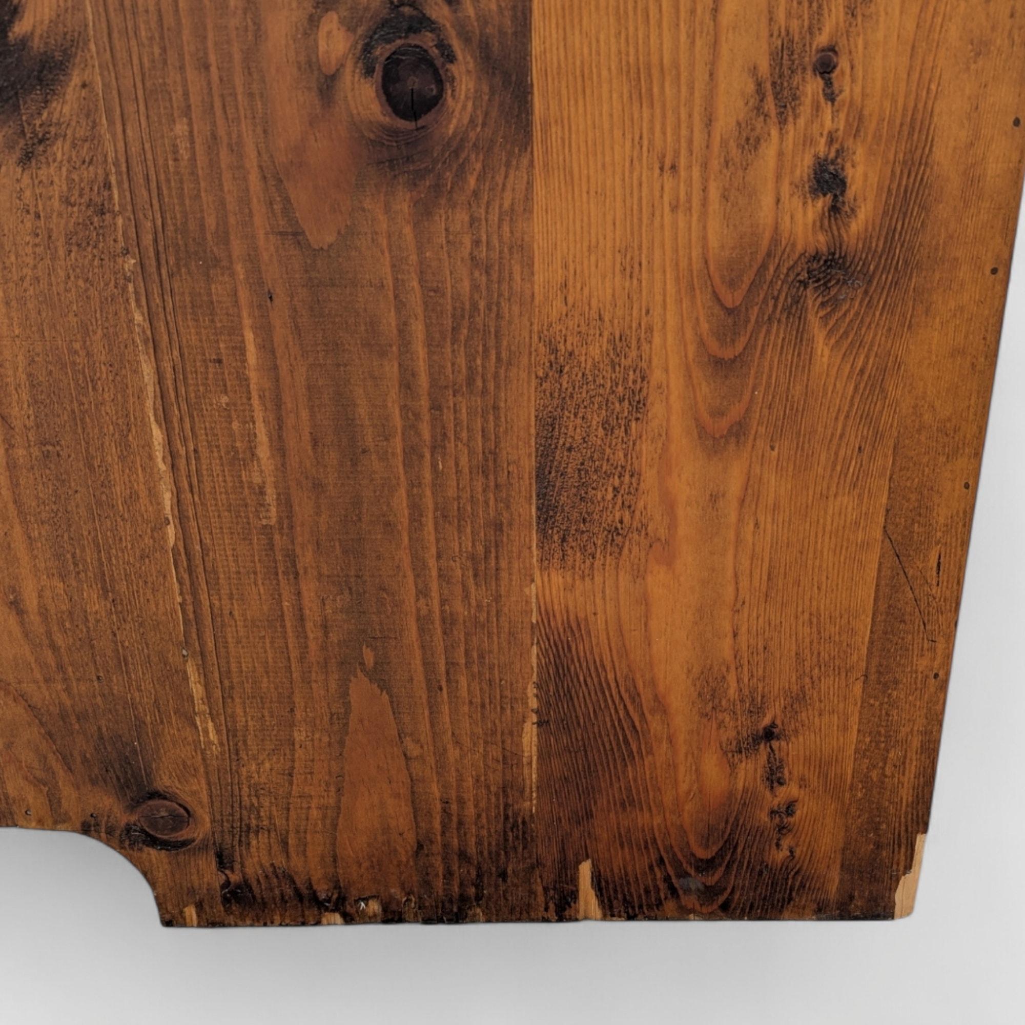 Vintage Rustic Farmhouse Cupboard in Solid Knotty Pine, circa 1950s For Sale 1