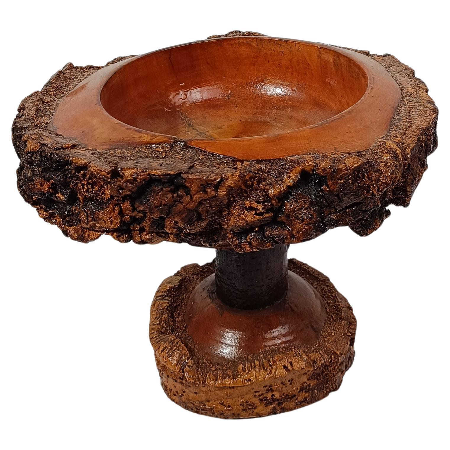 Ciotola rustica vintage con piedistallo in legno realizzata a mano in stile Mountain Folk Art