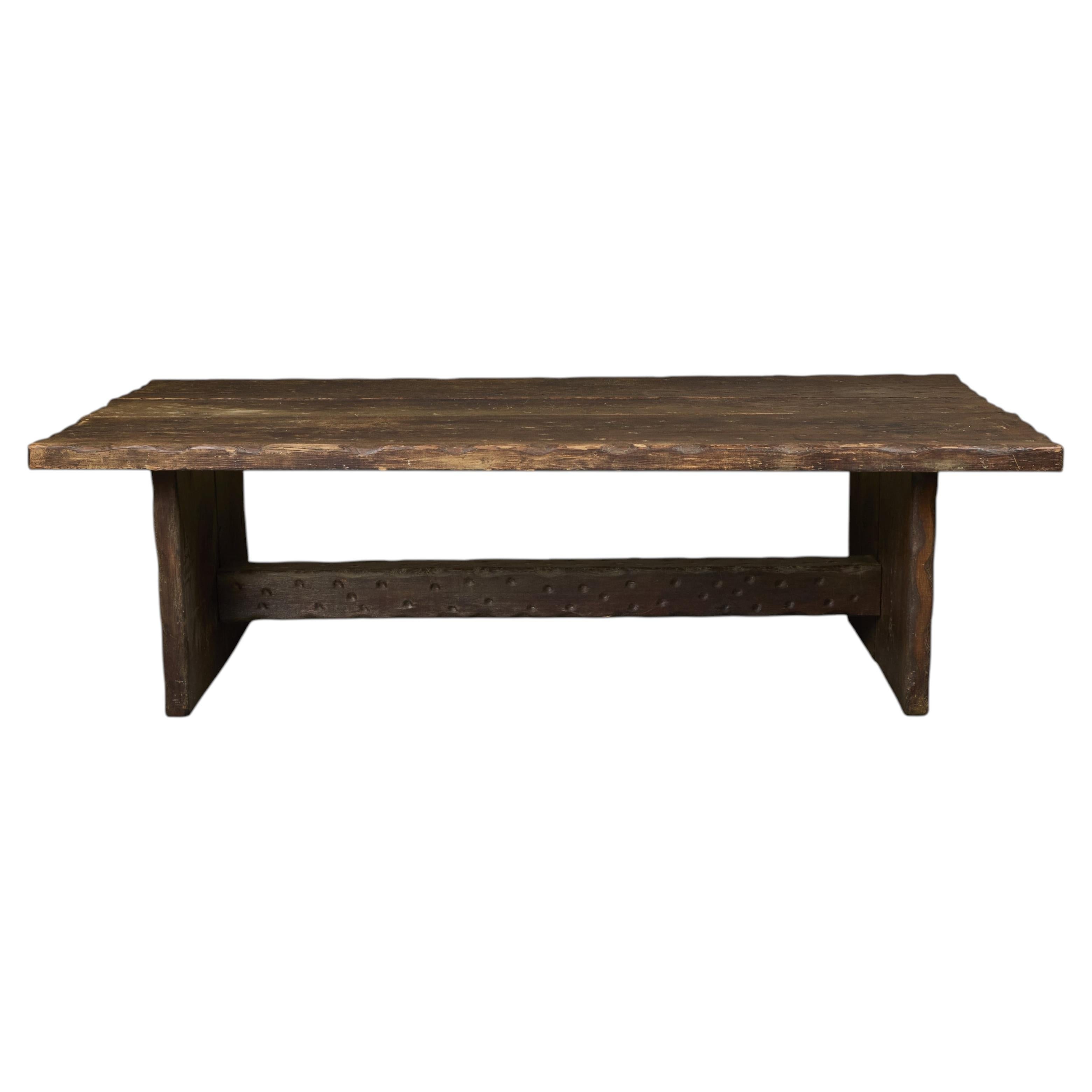 Table basse vintage rustique en pin patiné faite à la main