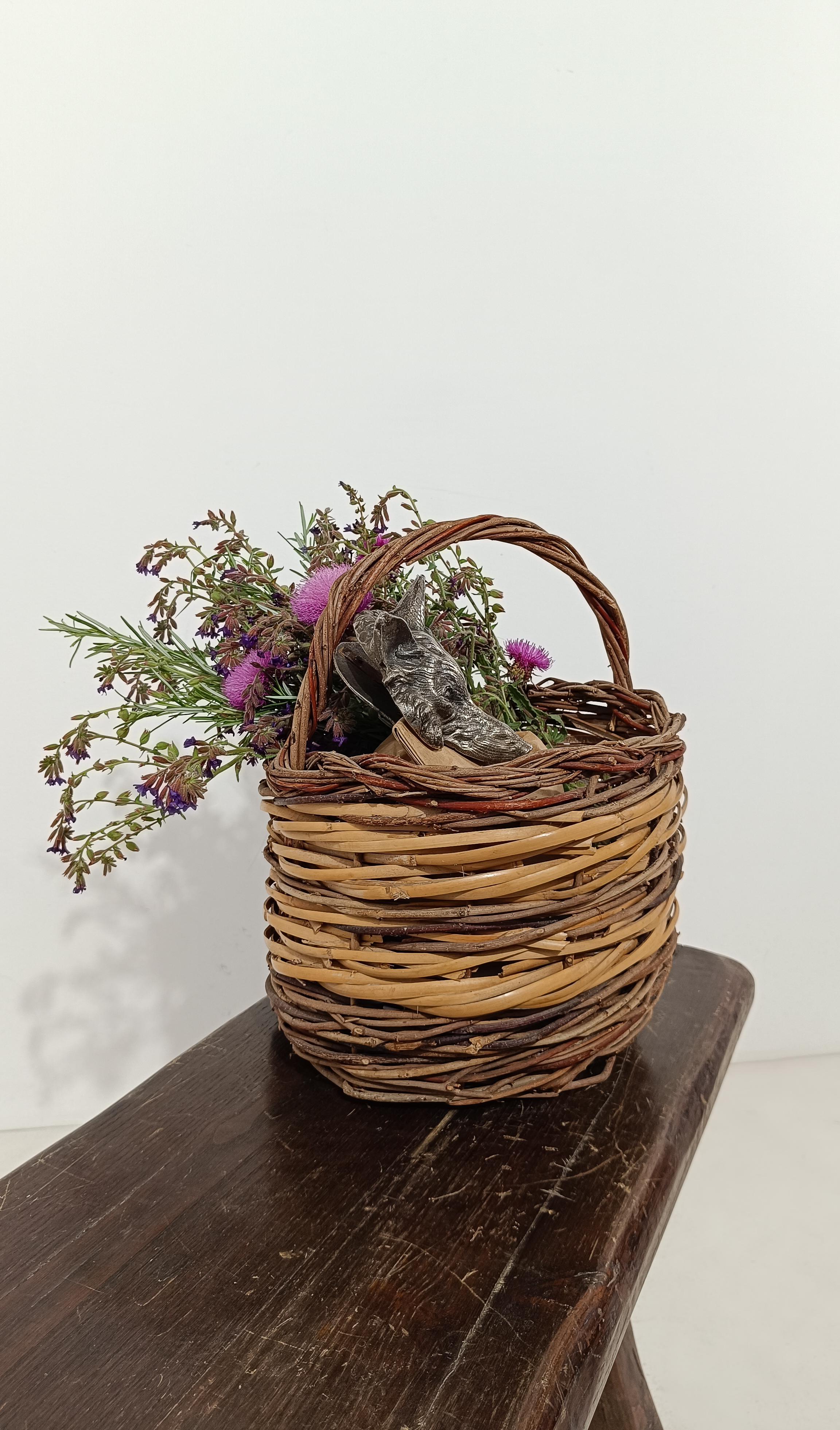 Hand-Woven Vintage Rustic Italian Basket with Handle, Hand Made in Wicker & Willow For Sale