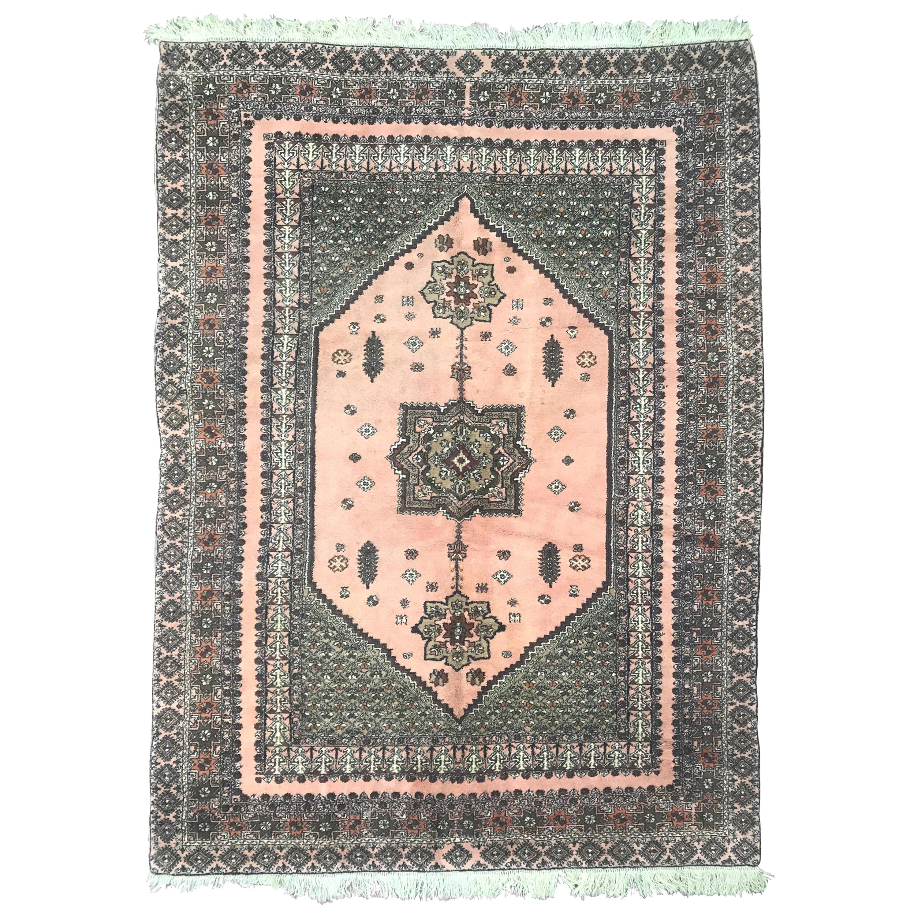 Rustikaler marokkanischer Rabat-Design-Teppich im Vintage-Stil