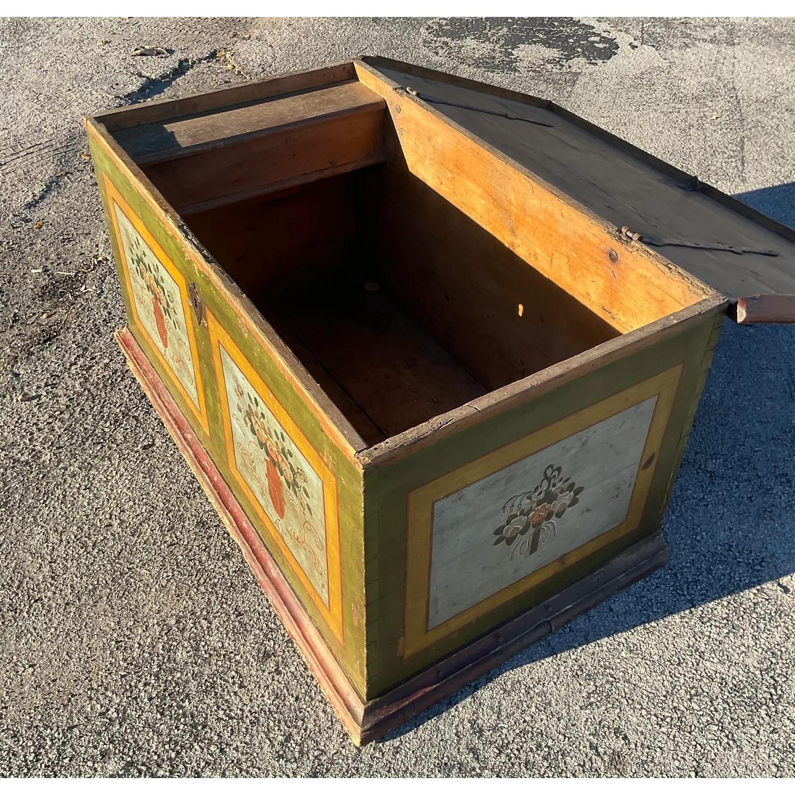 Vintage Rustic Norwegian Hand Painted Blanket Chest In Good Condition For Sale In west palm beach, FL