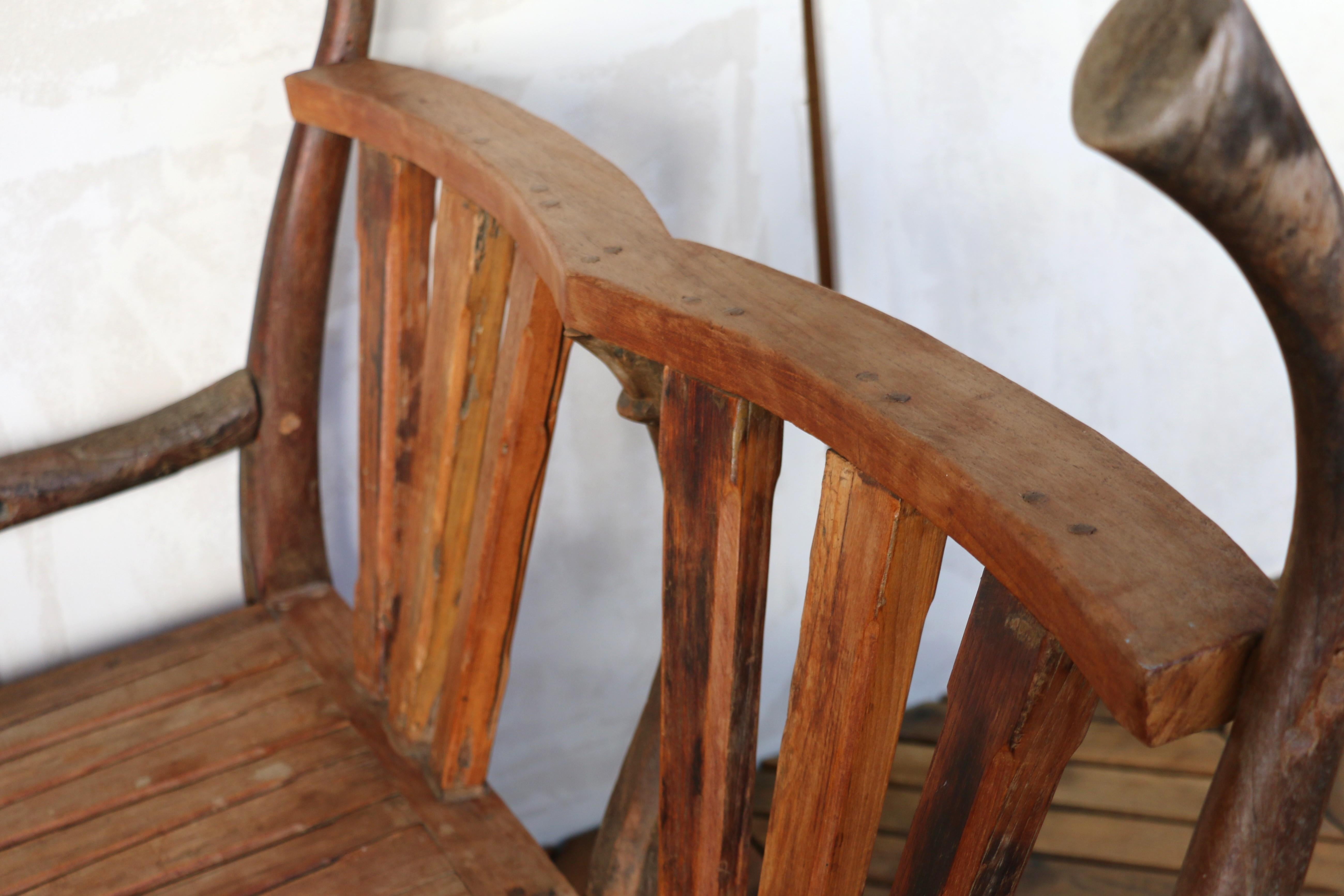 Banc rustique vintage en bois pour l'extérieur en vente 3