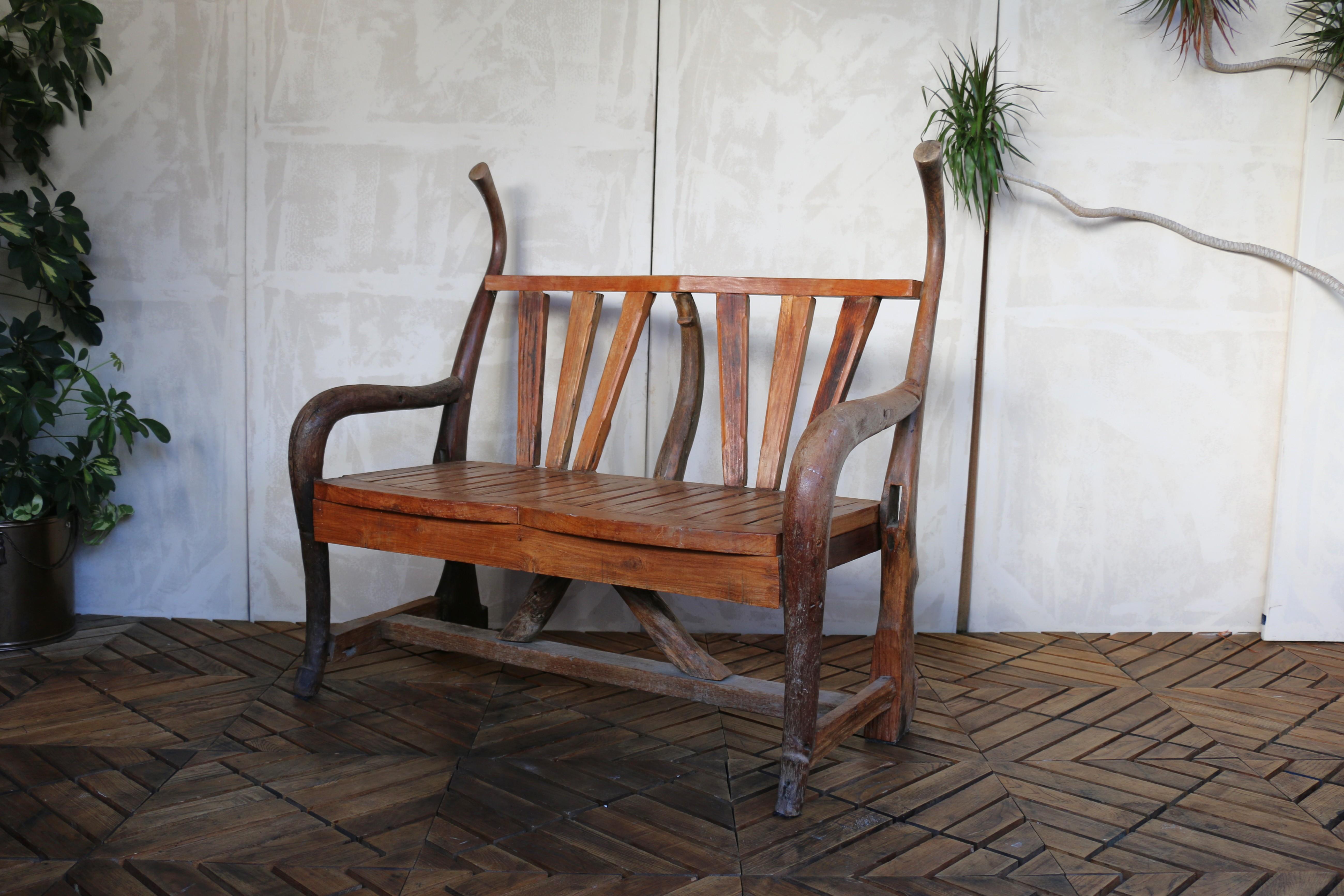 Banc rustique vintage en bois pour l'extérieur en vente 10