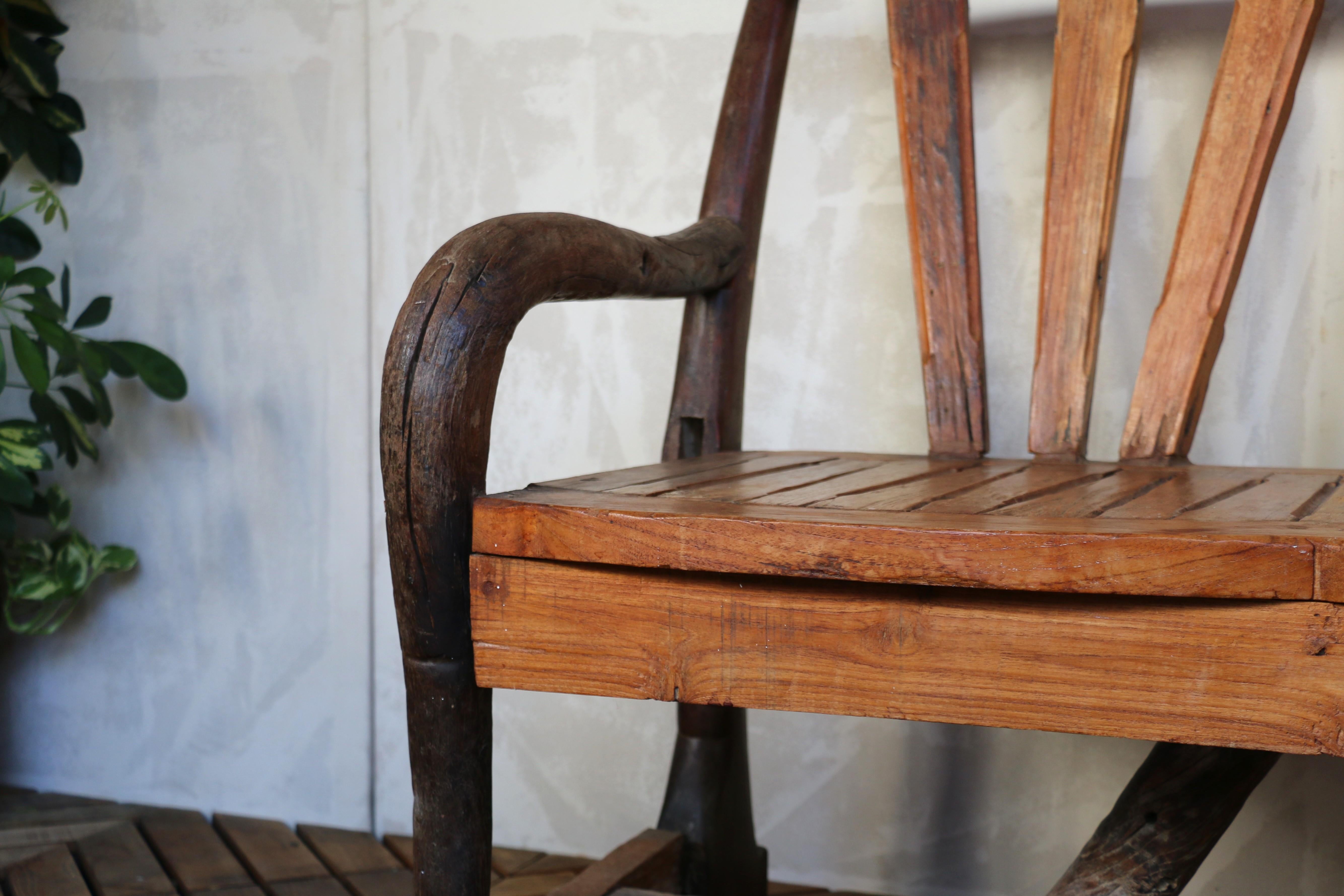 Banc rustique vintage en bois pour l'extérieur en vente 12