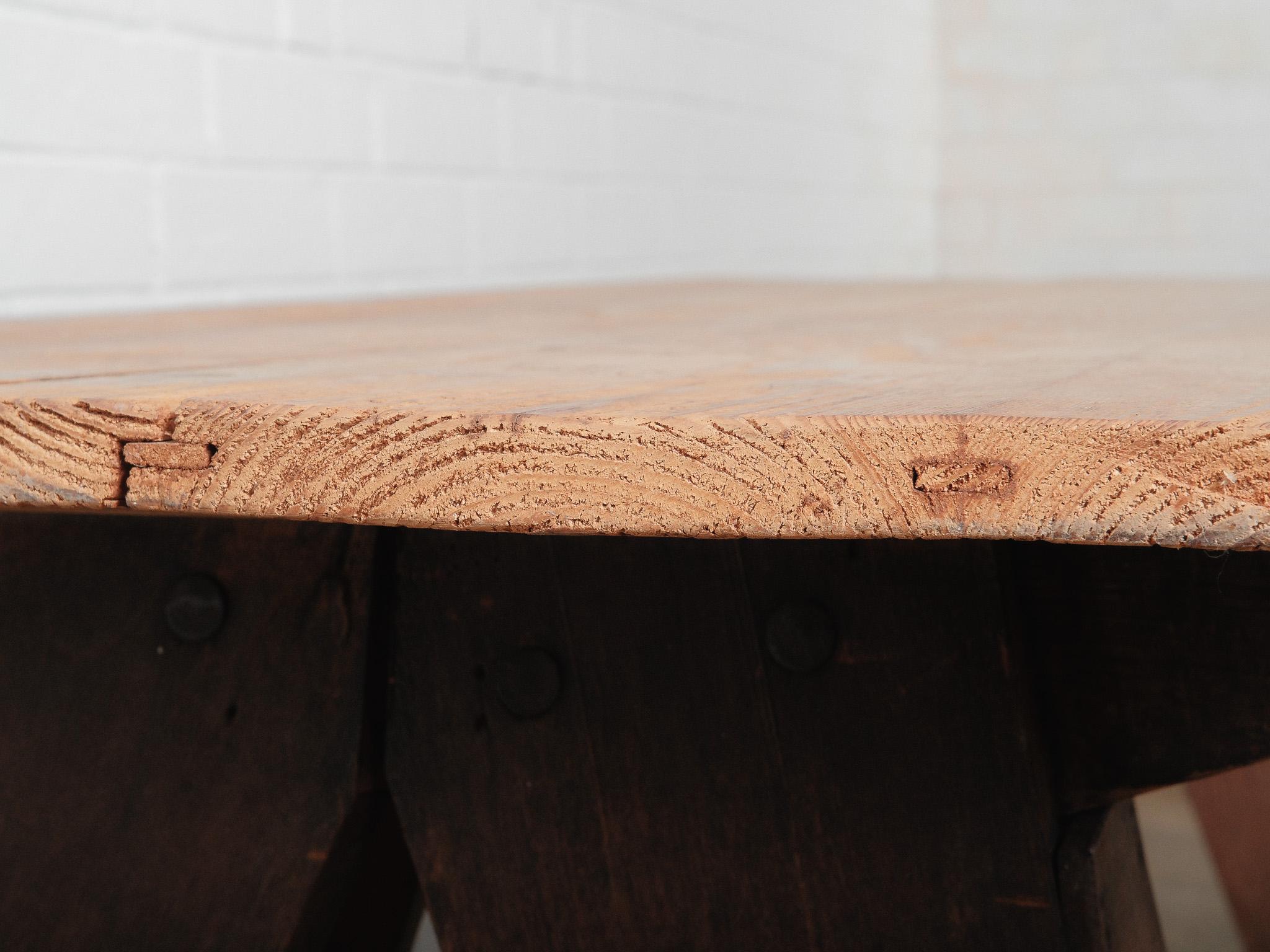 Table de travail rustique vintage à chevalet en pin industriel Bureau à tréteaux en vente 2