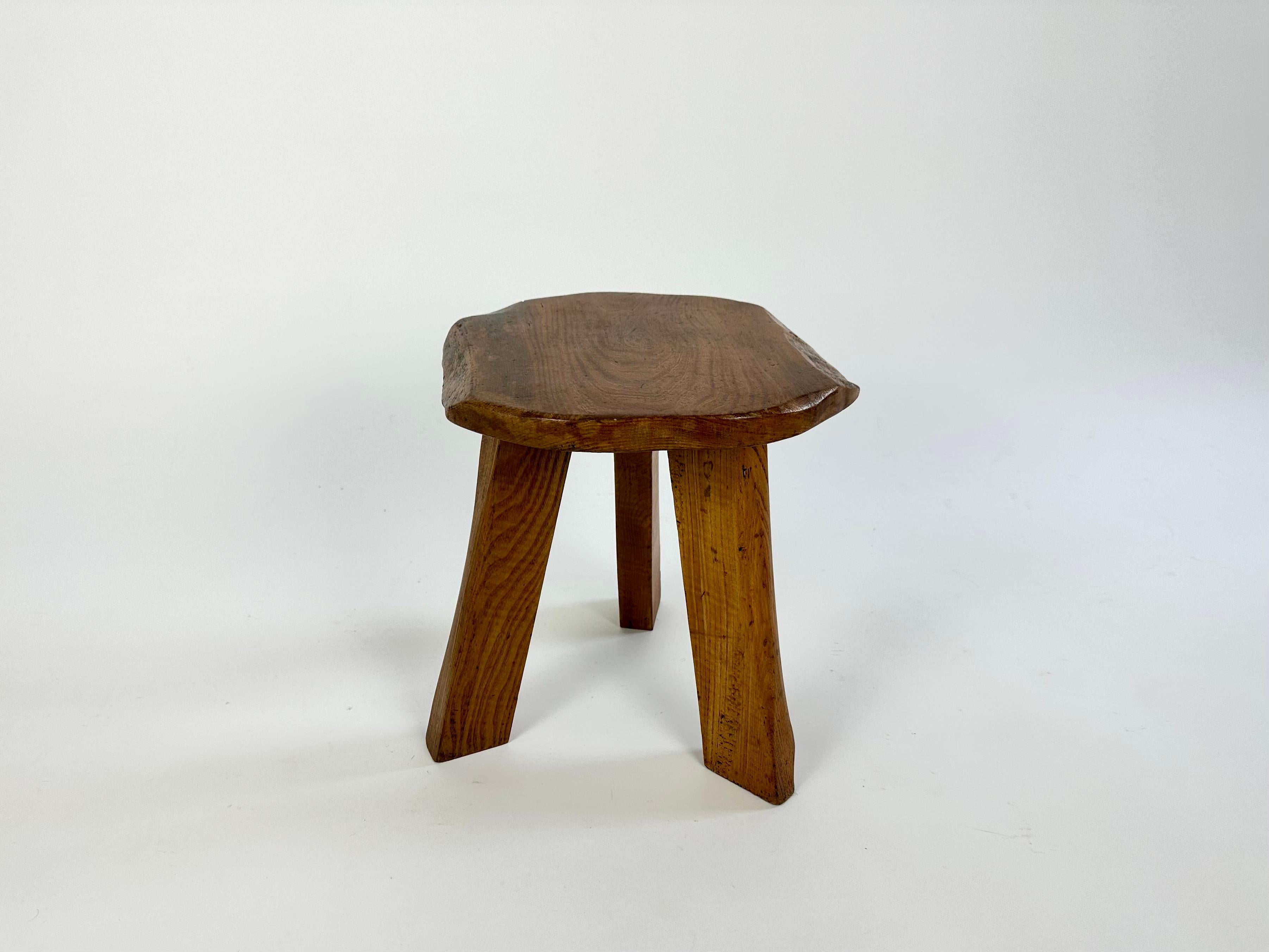 Vintage rustic brutalist stool, England c.1950-60 In Good Condition For Sale In Bristol, GB