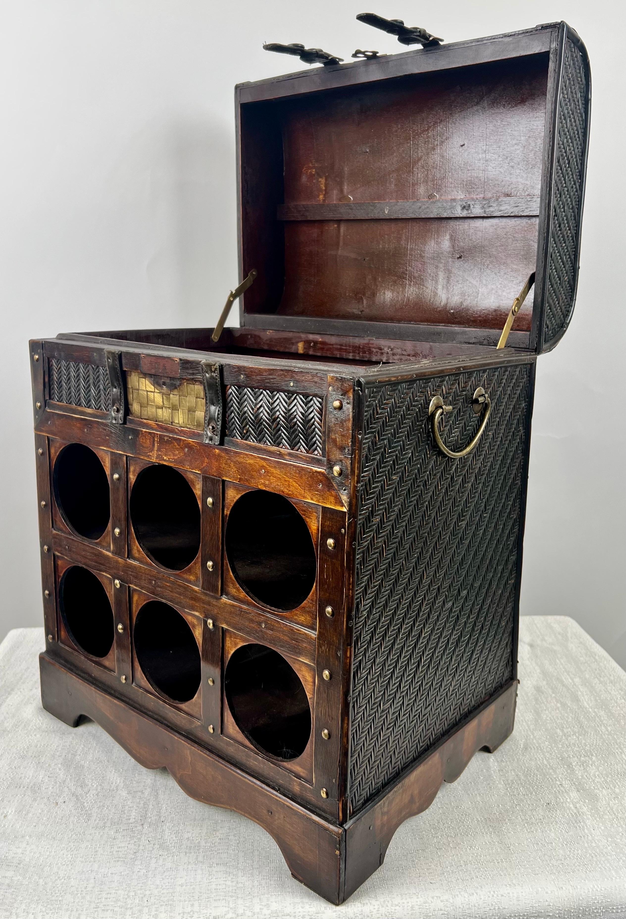 Vintage Rustic Style Treasure Chest Rattan & Wood Portable Wine Rack For Sale 8