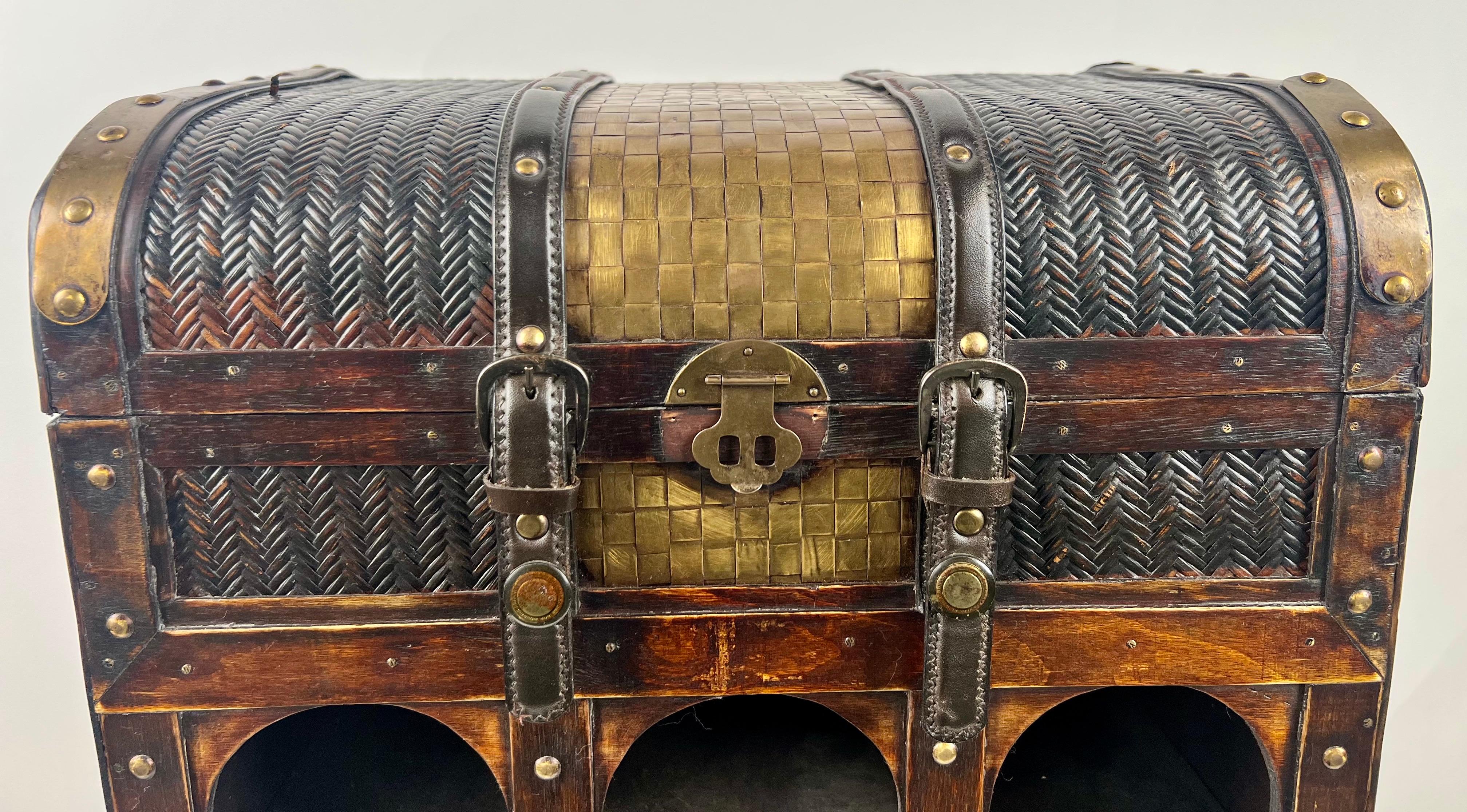 Vintage Rustic Style Treasure Chest Rattan & Wood Portable Wine Rack For Sale 2