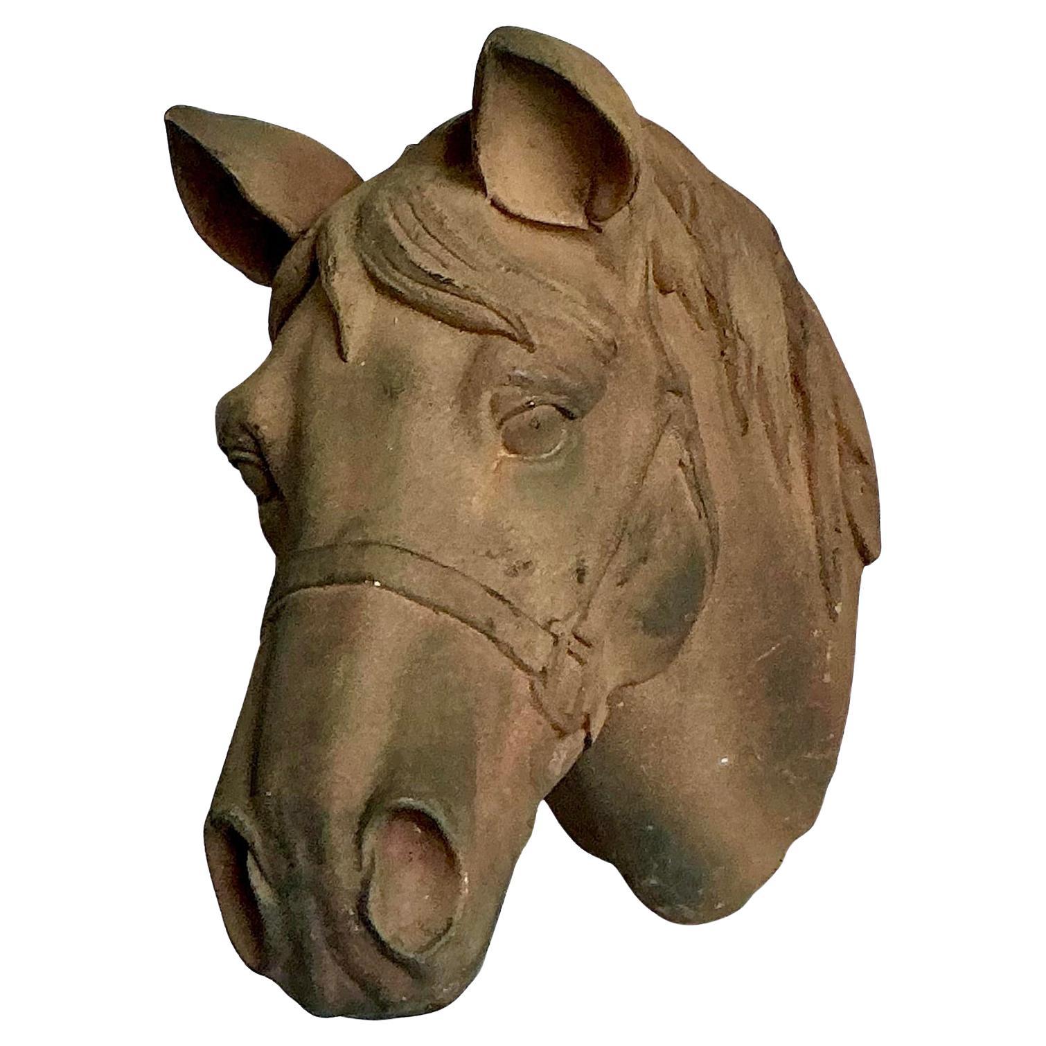 Testa di cavallo rustica in terracotta vintage