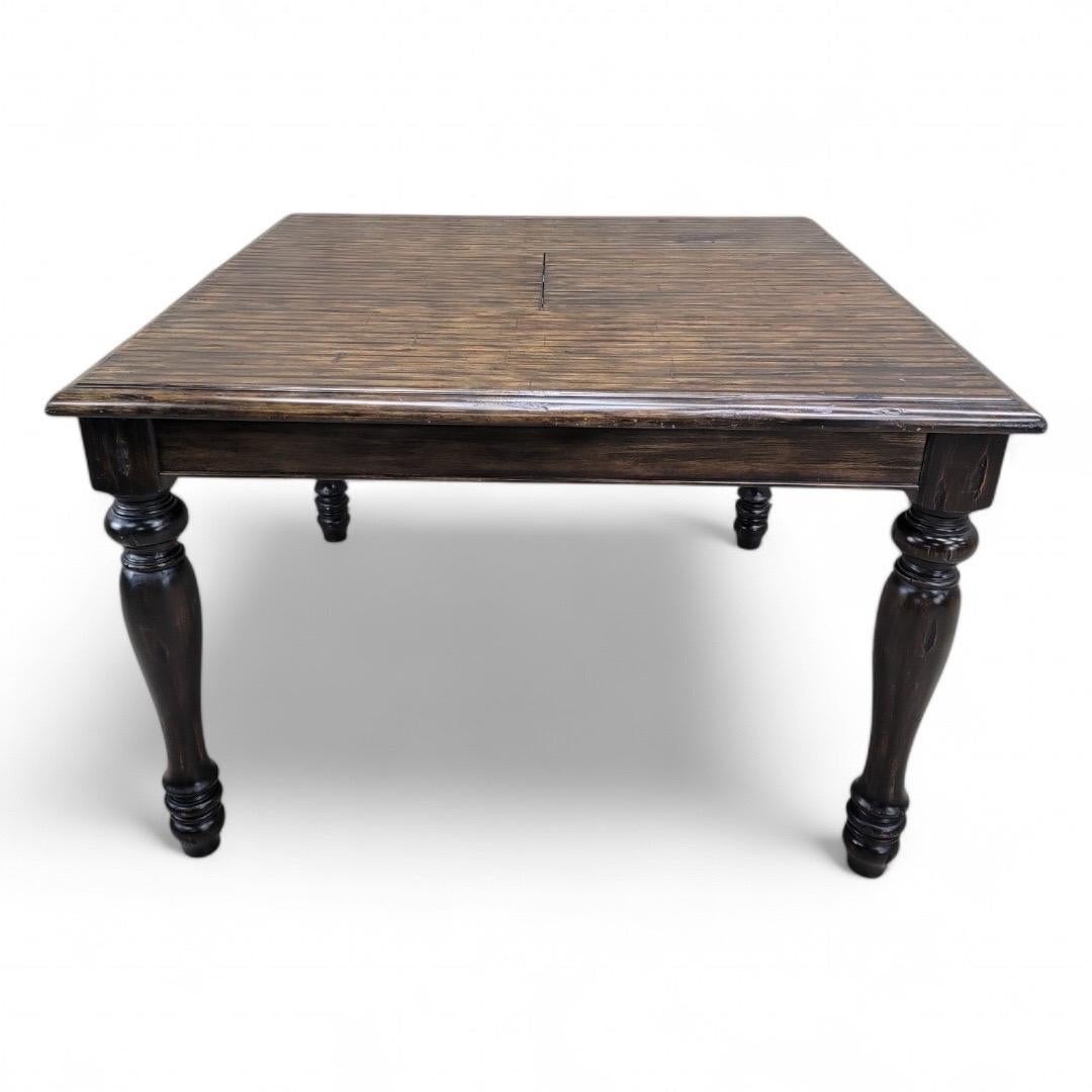 Rustique Table de ferme rustique à papillons extensible de style ville et campagnard en vente