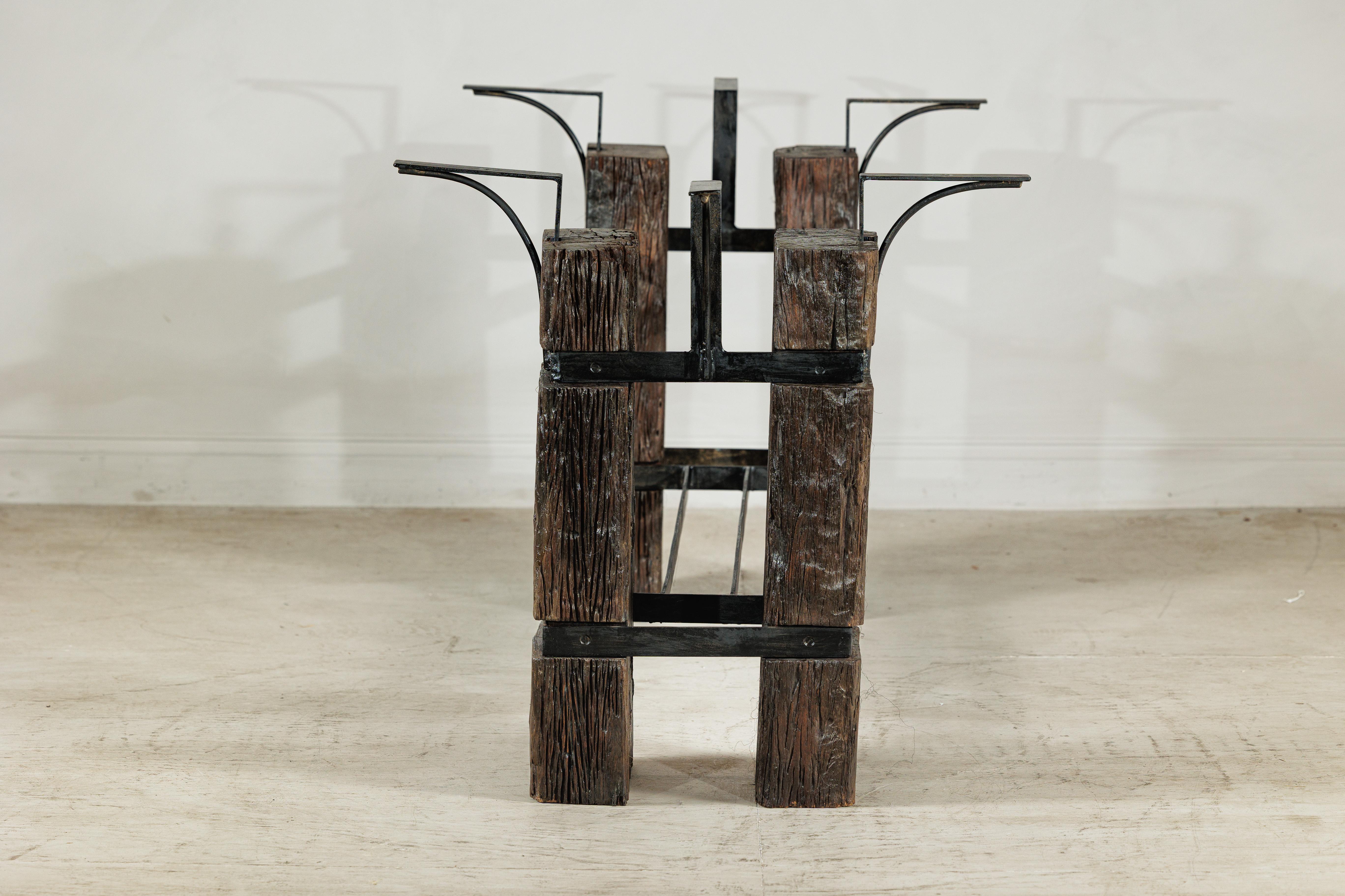 Vintage Rustikales Tischgestell aus Holz und Eisen mit skulpturalem Industrial Design im Angebot 8