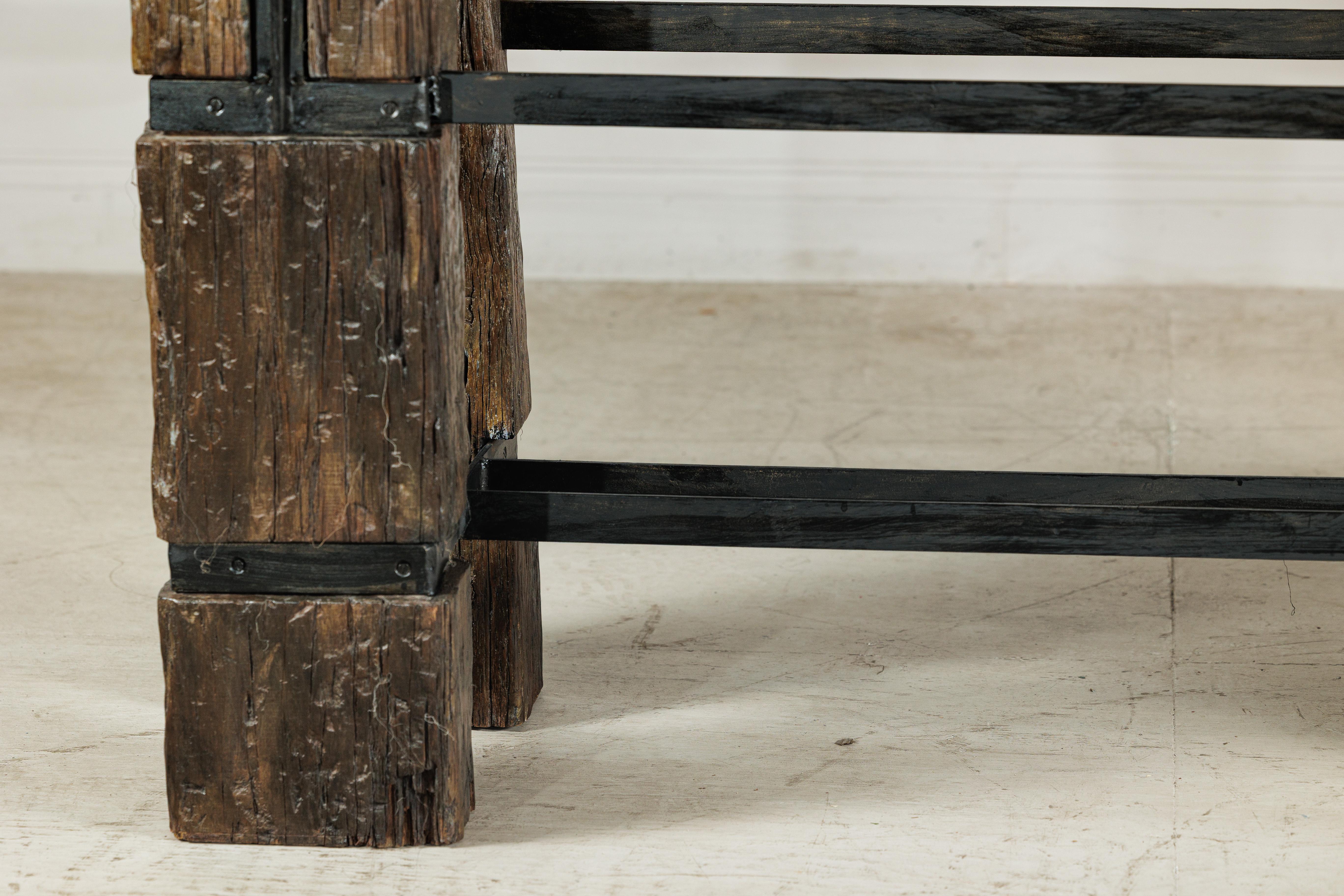 Vintage Rustikales Tischgestell aus Holz und Eisen mit skulpturalem Industrial Design im Angebot 3