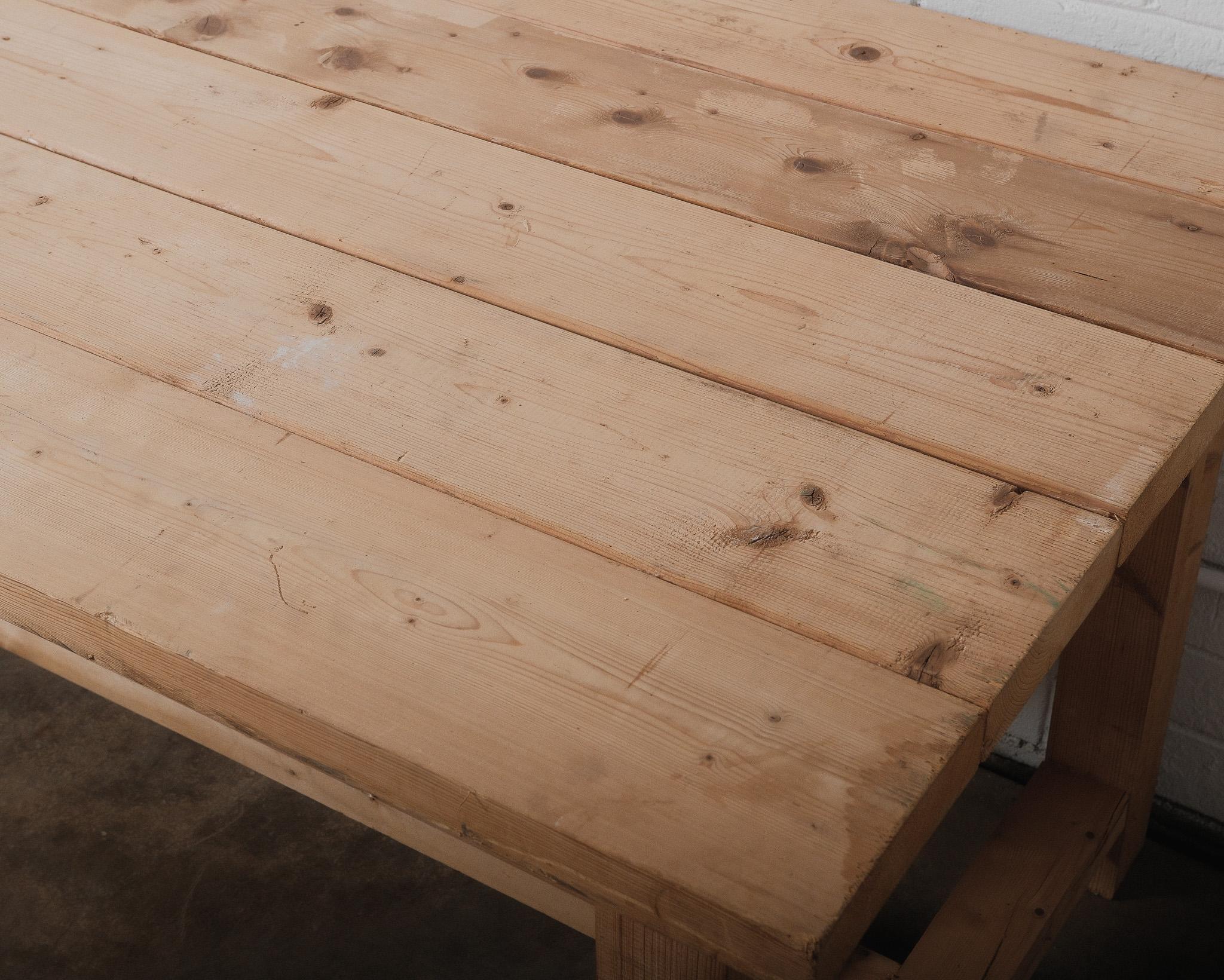 Indien Table d'établi en bois rustique vintage en vente