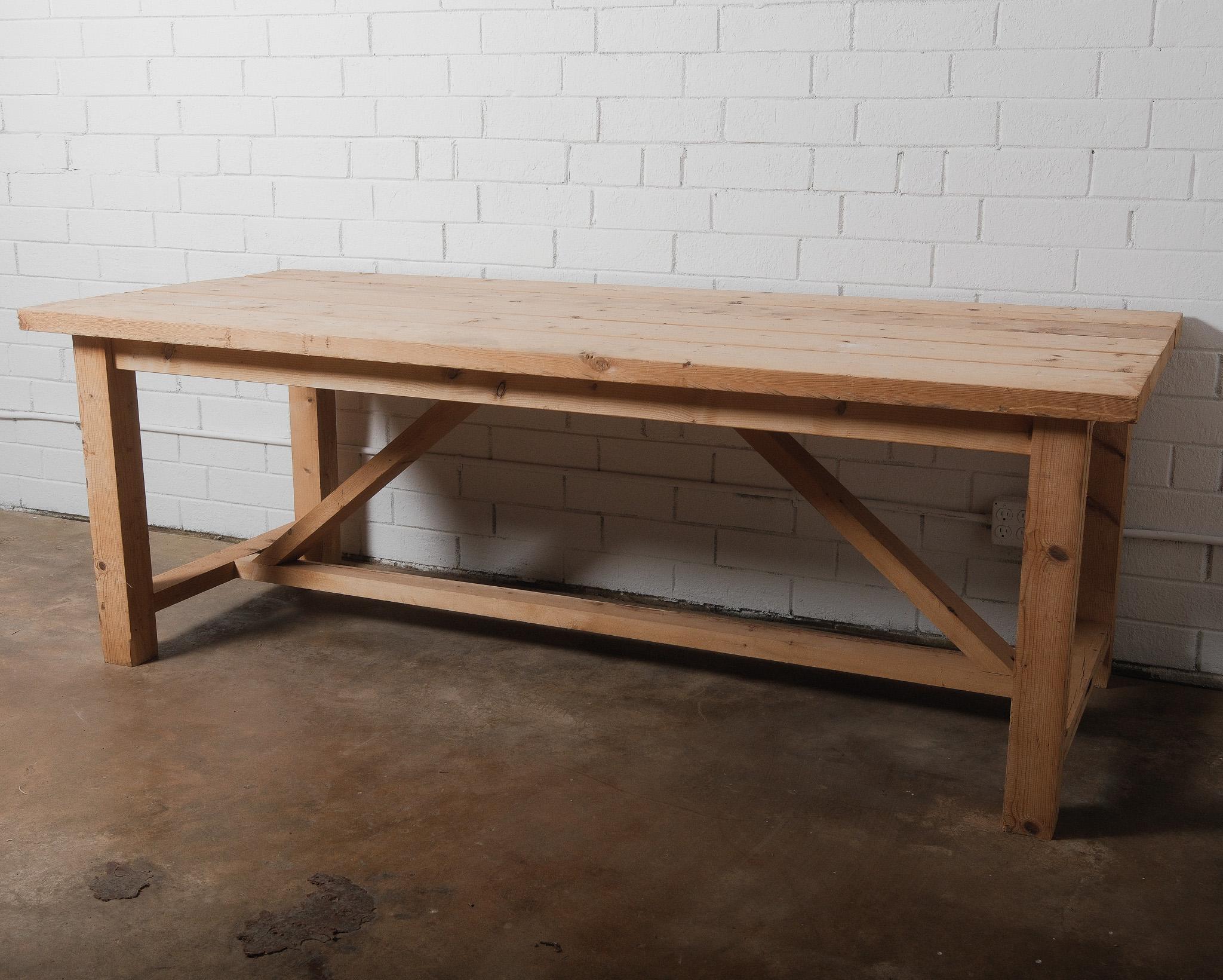 Table d'établi en bois rustique vintage Bon état - En vente à High Point, NC