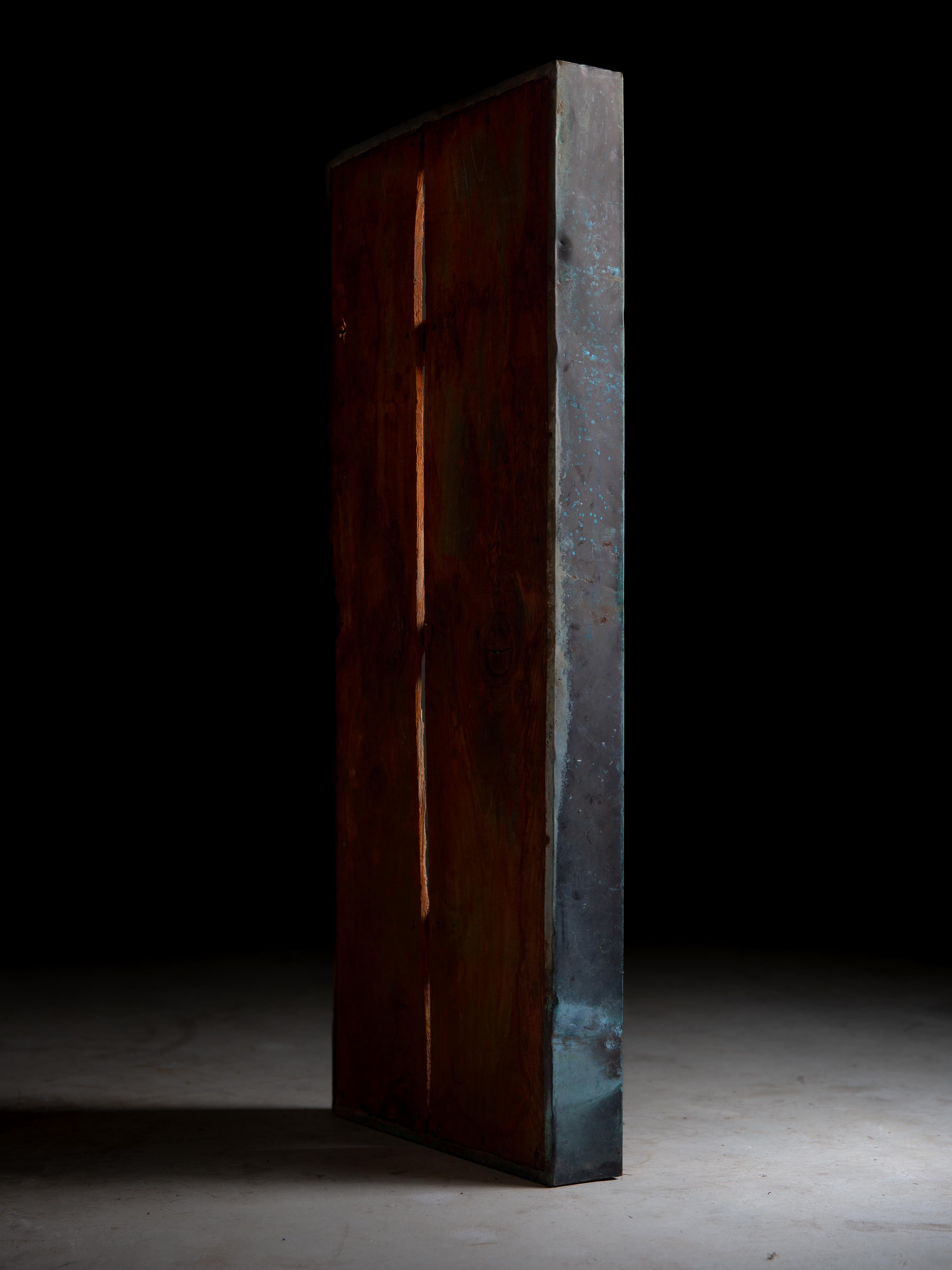 decoración de pared/armario vintage de madera oxidada y cobre patinado. pieza de arte wabi sabi Madera en venta