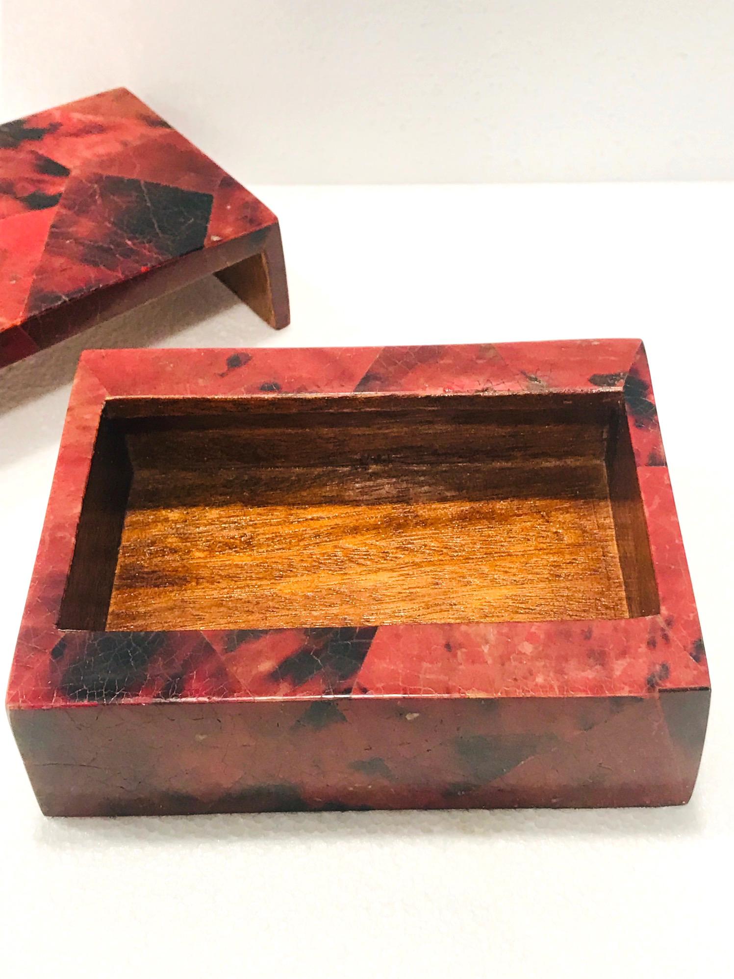 Vintage R&Y Augousti Decorative Box in Mosaic Red and Black Pen-Shell, c. 2000 3
