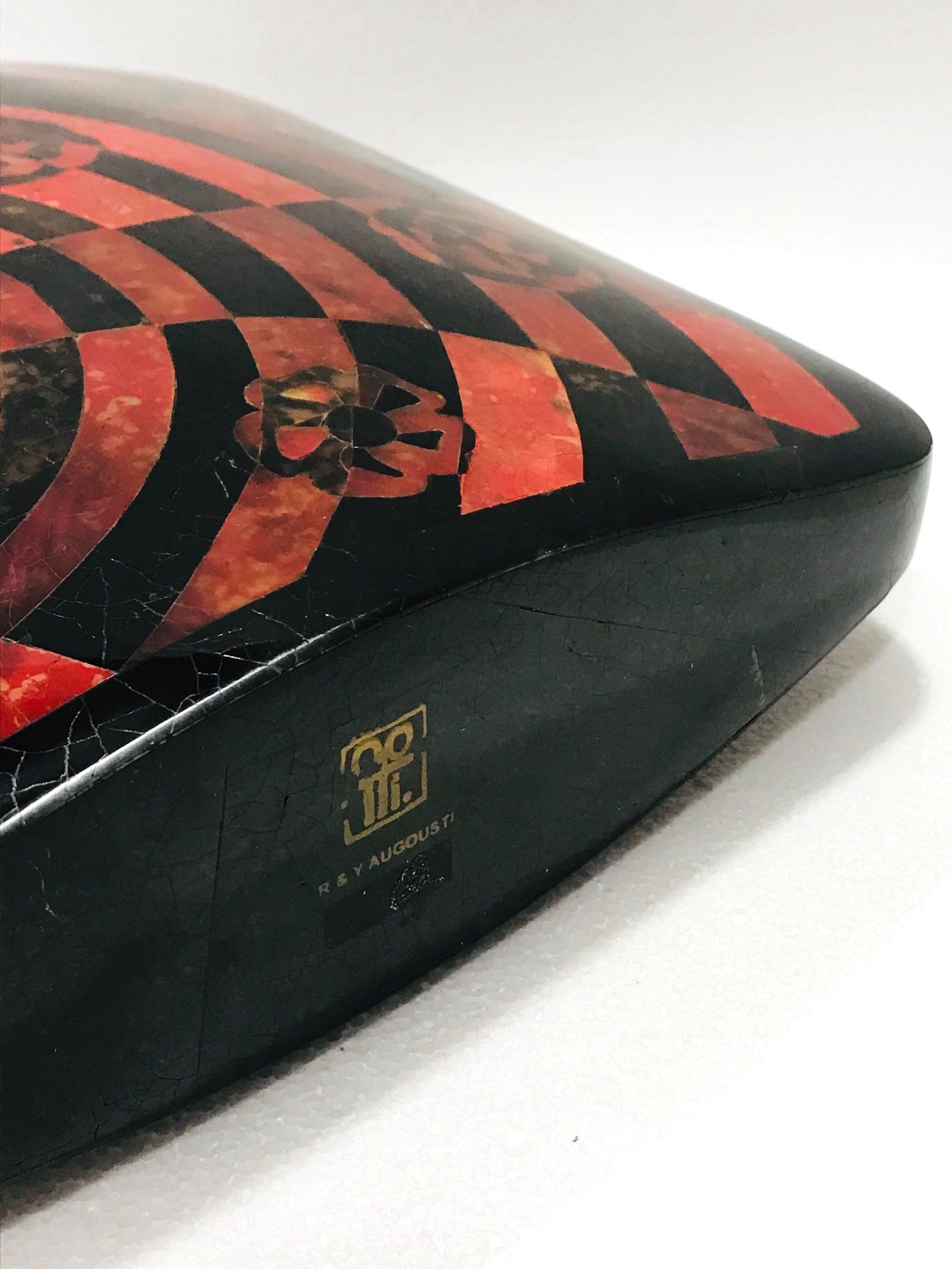 Contemporary Vintage R&Y Augousti Decorative Vase in Mosaic Red & Black Pen-Shell, circa 2000