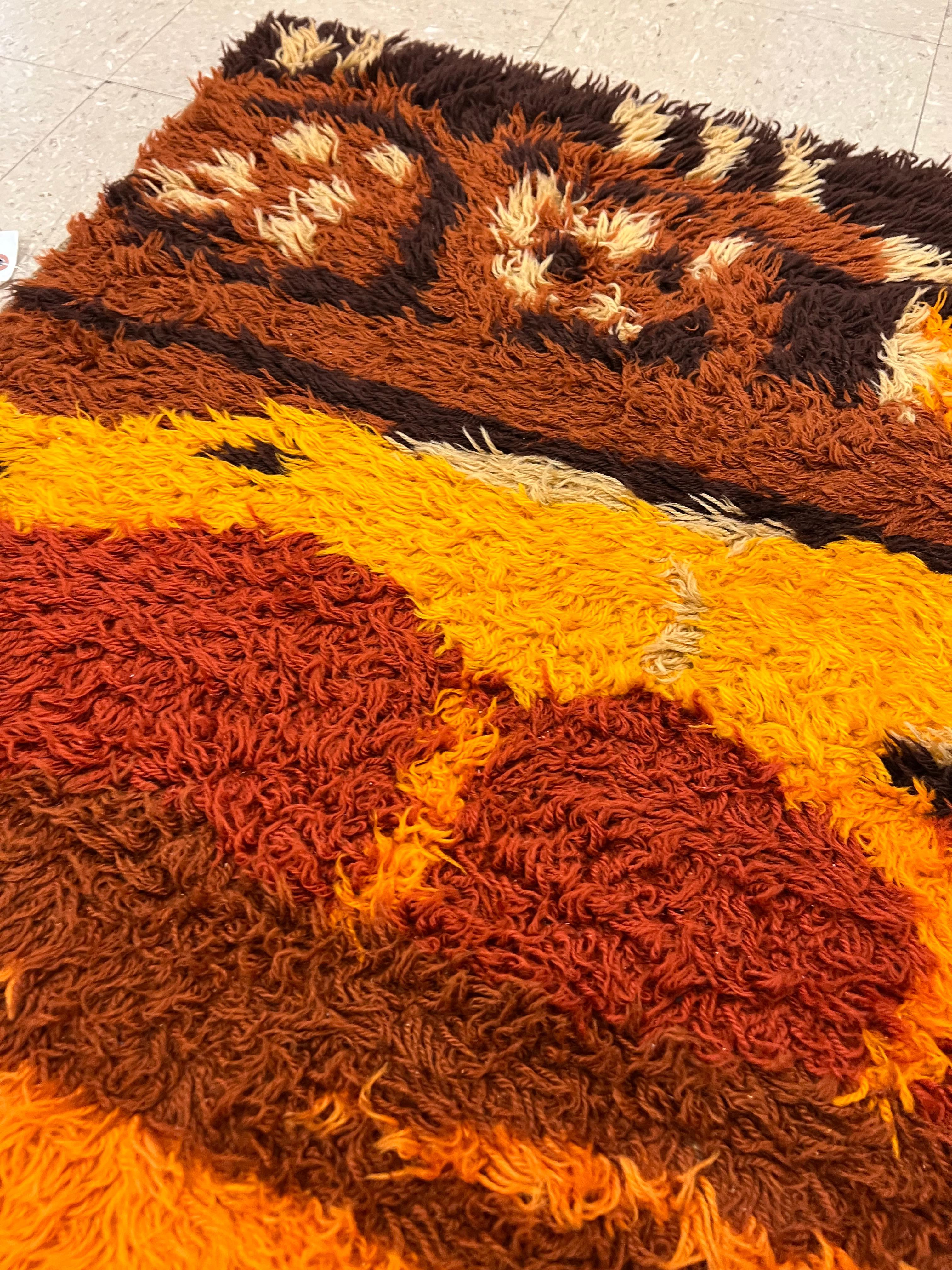 Vintage Rya Handmade Carpet, Swedish Rug, Colorful and Vibrant, Wool For Sale 2