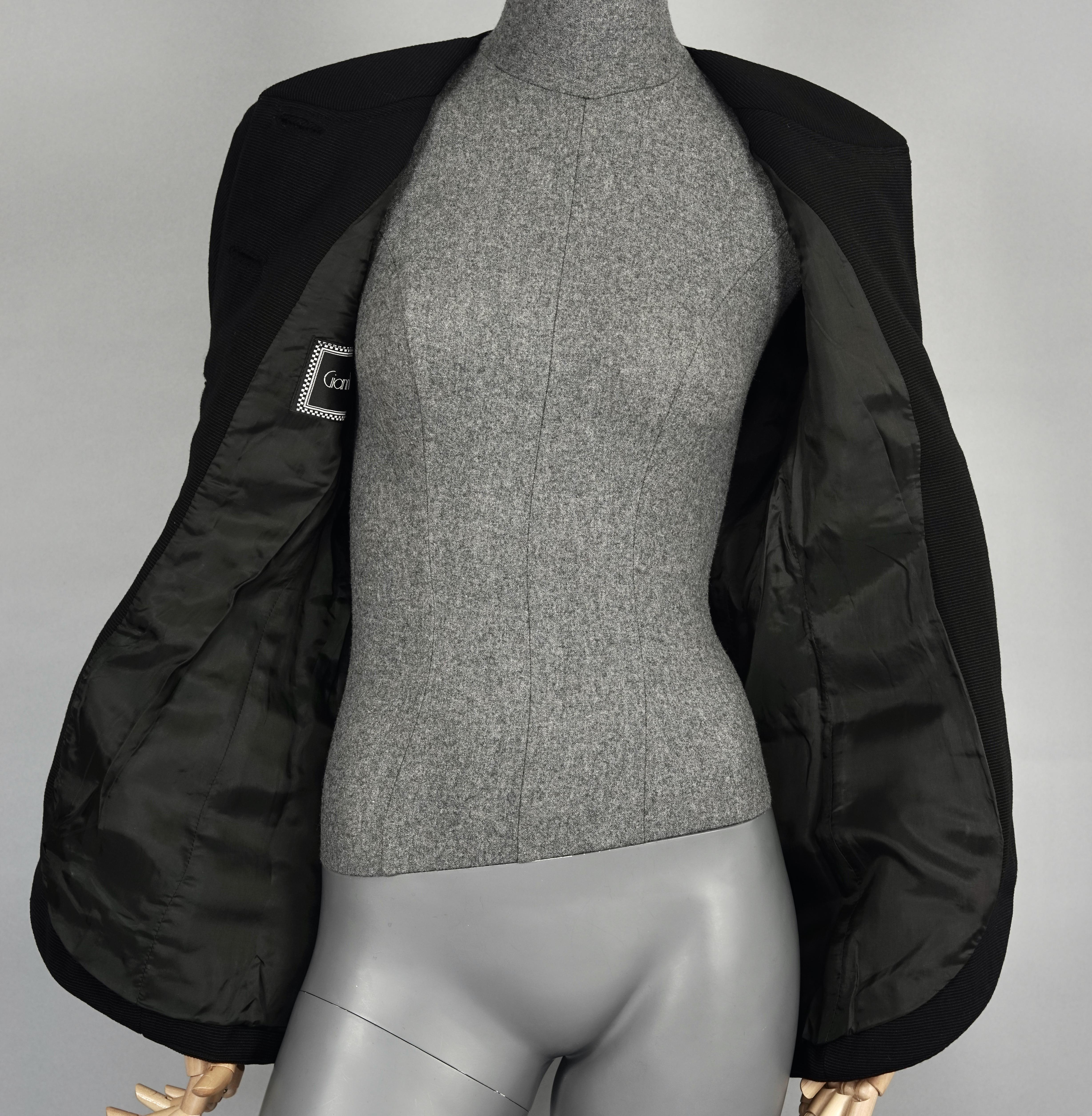 Vintage S/S 1991 GIANNI VERSACE Couture Bucket Pocket Black Wool Blazer Jacket 2