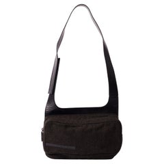 Prada Vintage F/S 1999 Graue Crossbody-Tasche aus Wolle