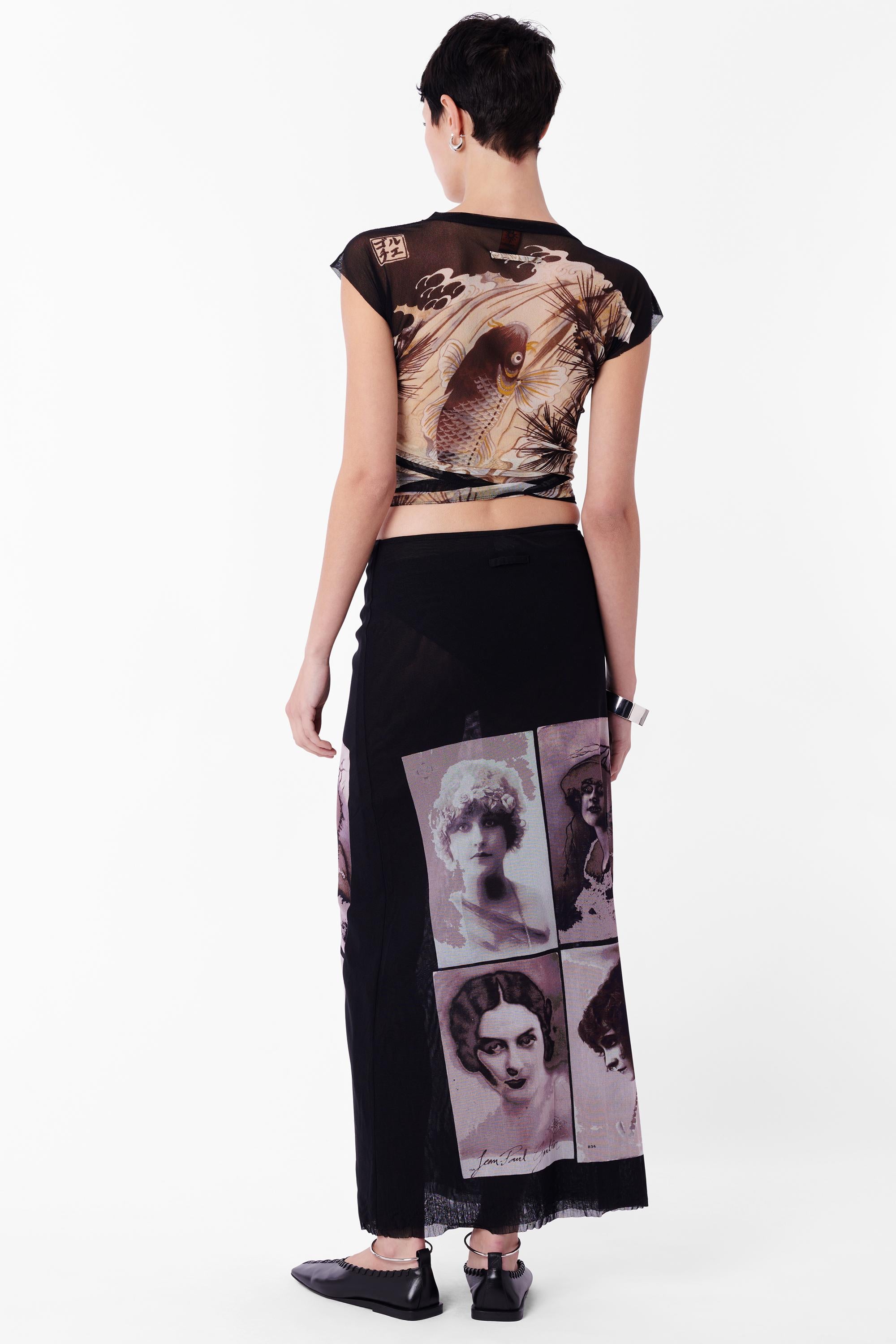 Vintage S/S 2002 Portrait Black Mesh Skirt Excellent état - En vente à London, GB