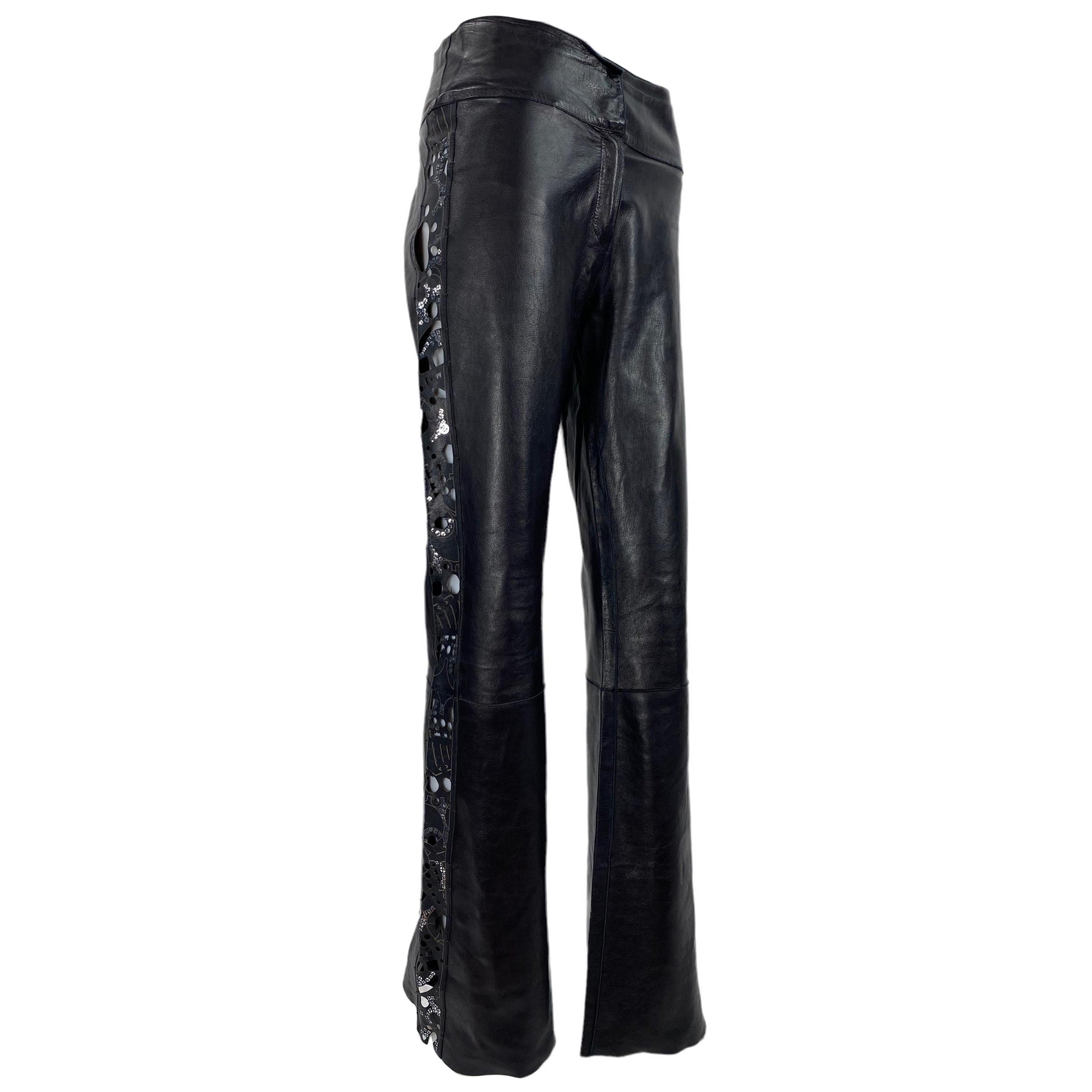 Vintage F/S 2003 Karl Lagerfeld für Fendi Schwarze Lederhose mit Verzierungen It 38