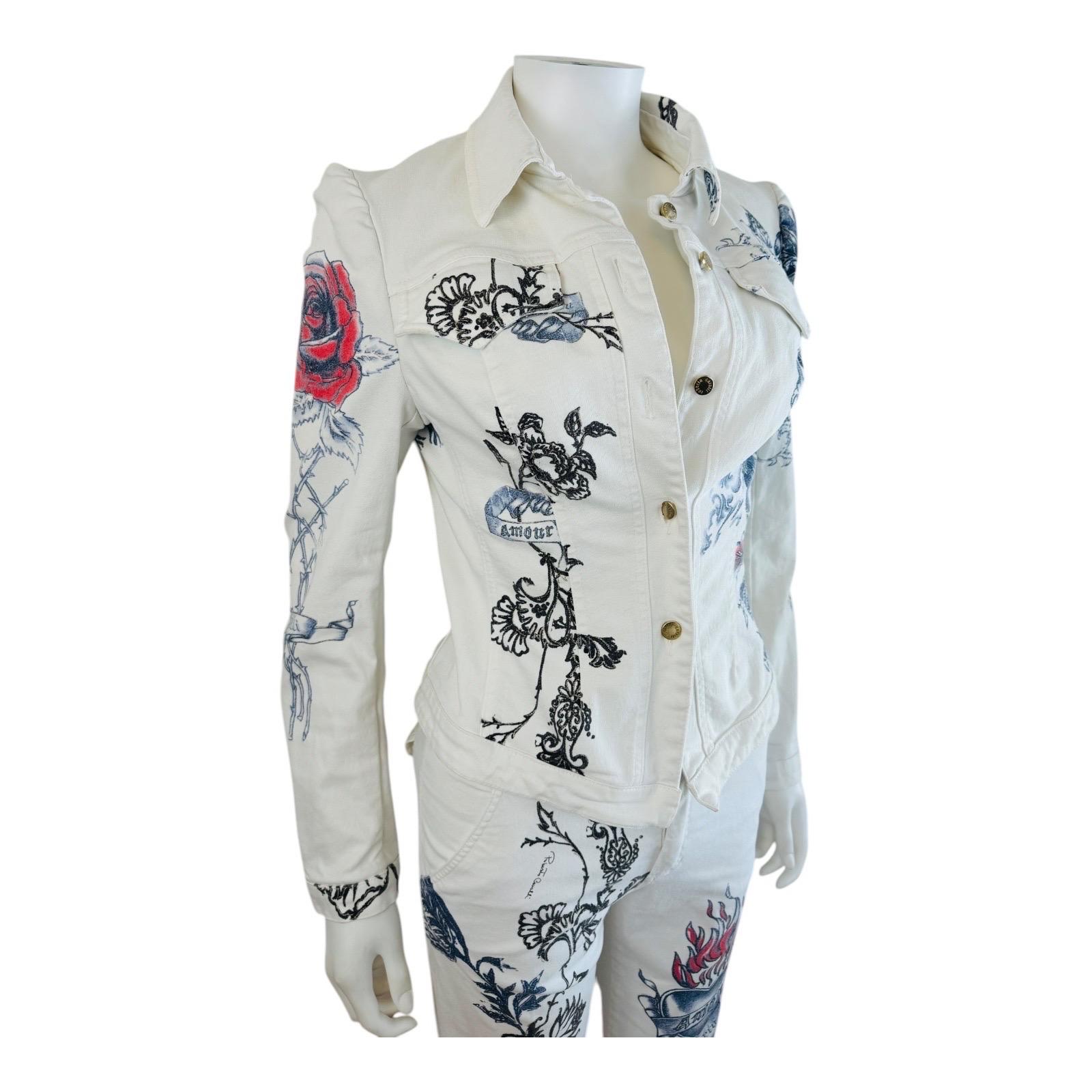 Vintage S/S 2003 Roberto Cavalli Tattoo Tiger Hearts Denim Jacket Jeans Pants In Good Condition In Denver, CO