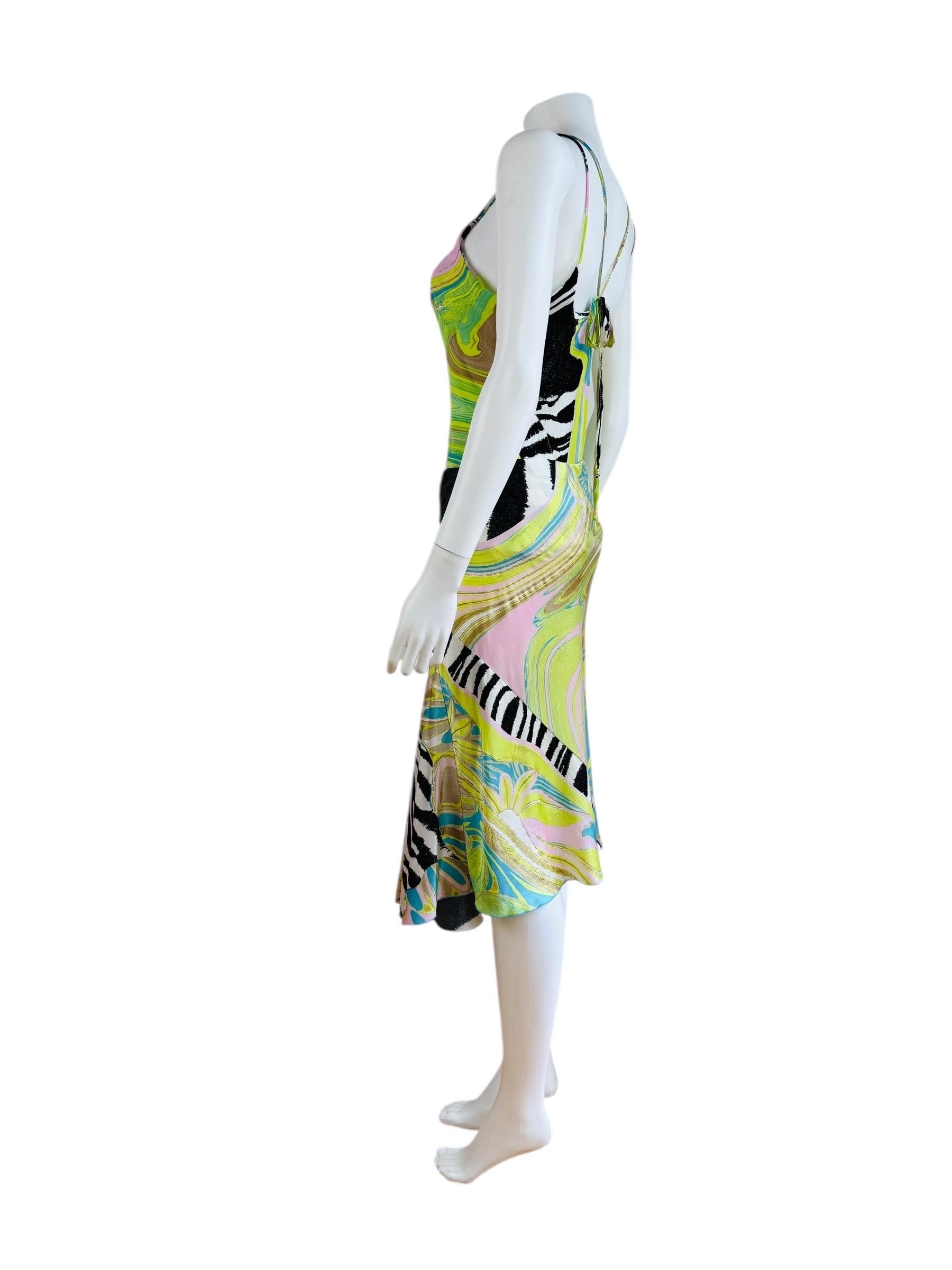 Vintage S/S 2004 Roberto Cavalli Geometrical Green Zebra Top Skirt Midi en vente 1