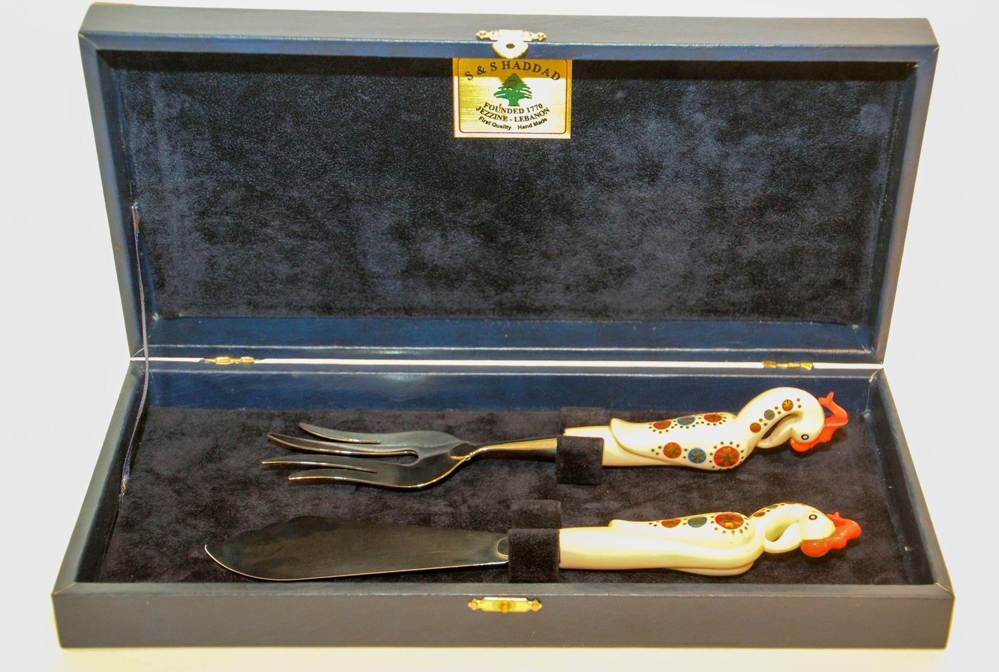 Lebanese Vintage S&A Haddad Jezzine Horn Bird Handled 2 Pieces Carving Set in Box For Sale