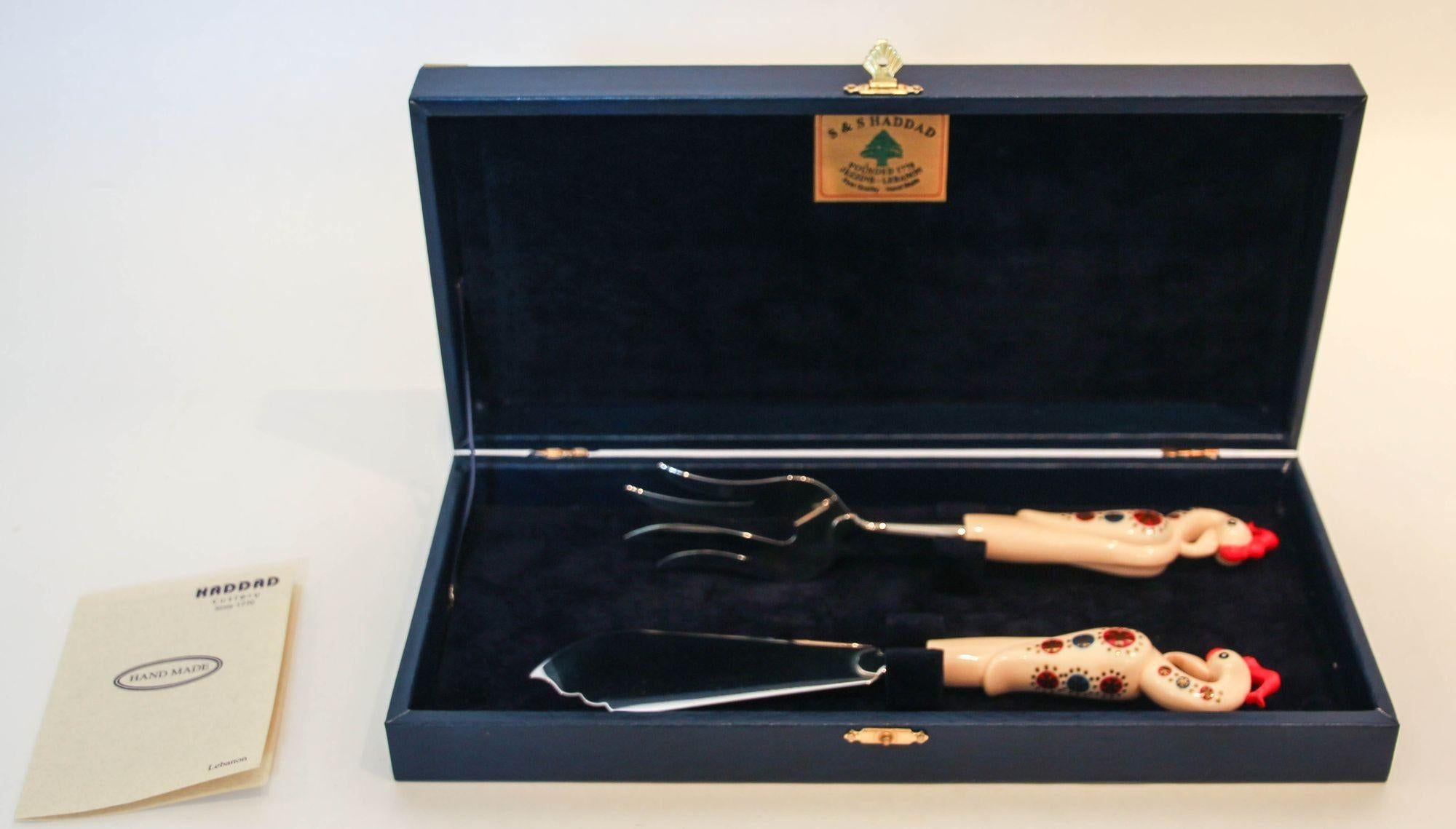 Vintage S&A Haddad Jezzine Horn Bird Handled 2 Pieces Carving Set in Box In Excellent Condition For Sale In North Hollywood, CA