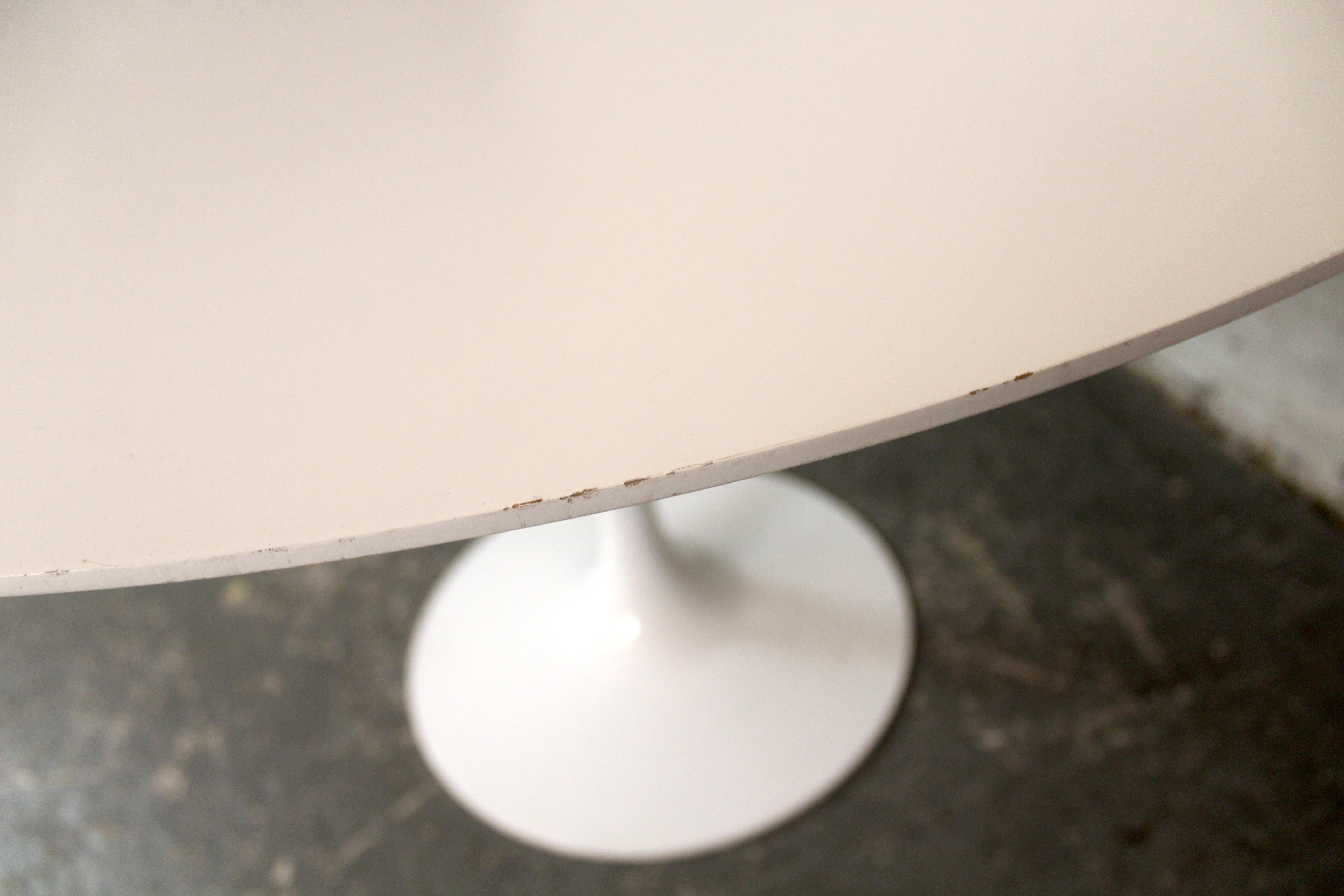 Laminate Vintage Saarinen Style White Tulip Table For Sale