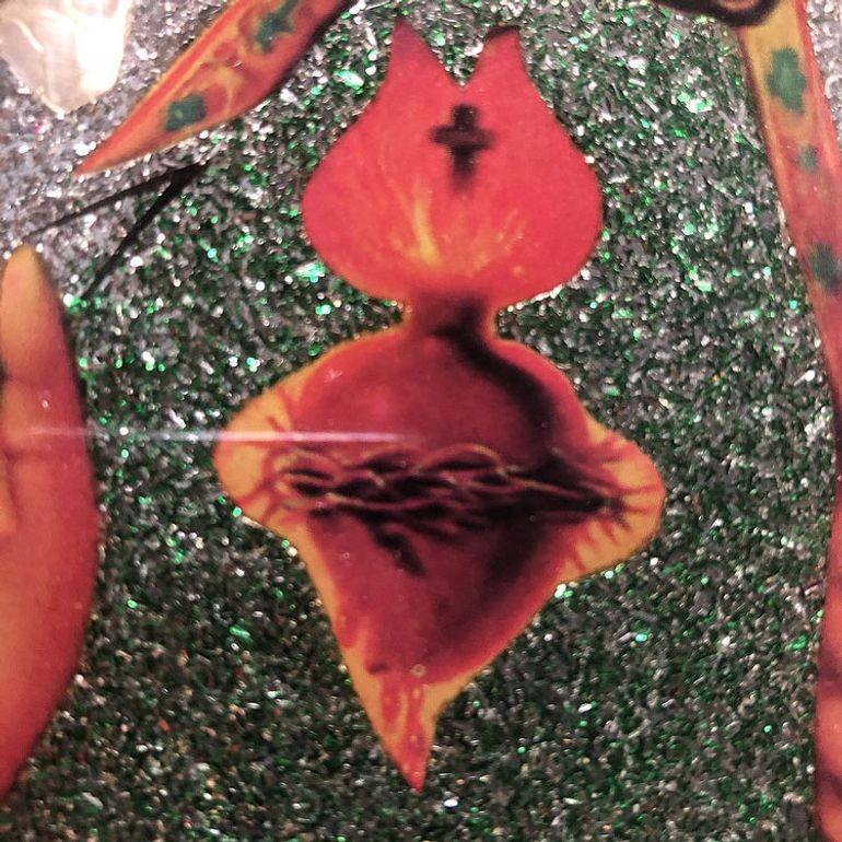 Vintage Sagrado Corazón de Jesús Lámina Holográfica Retrato Enmarcado Posmoderno en venta