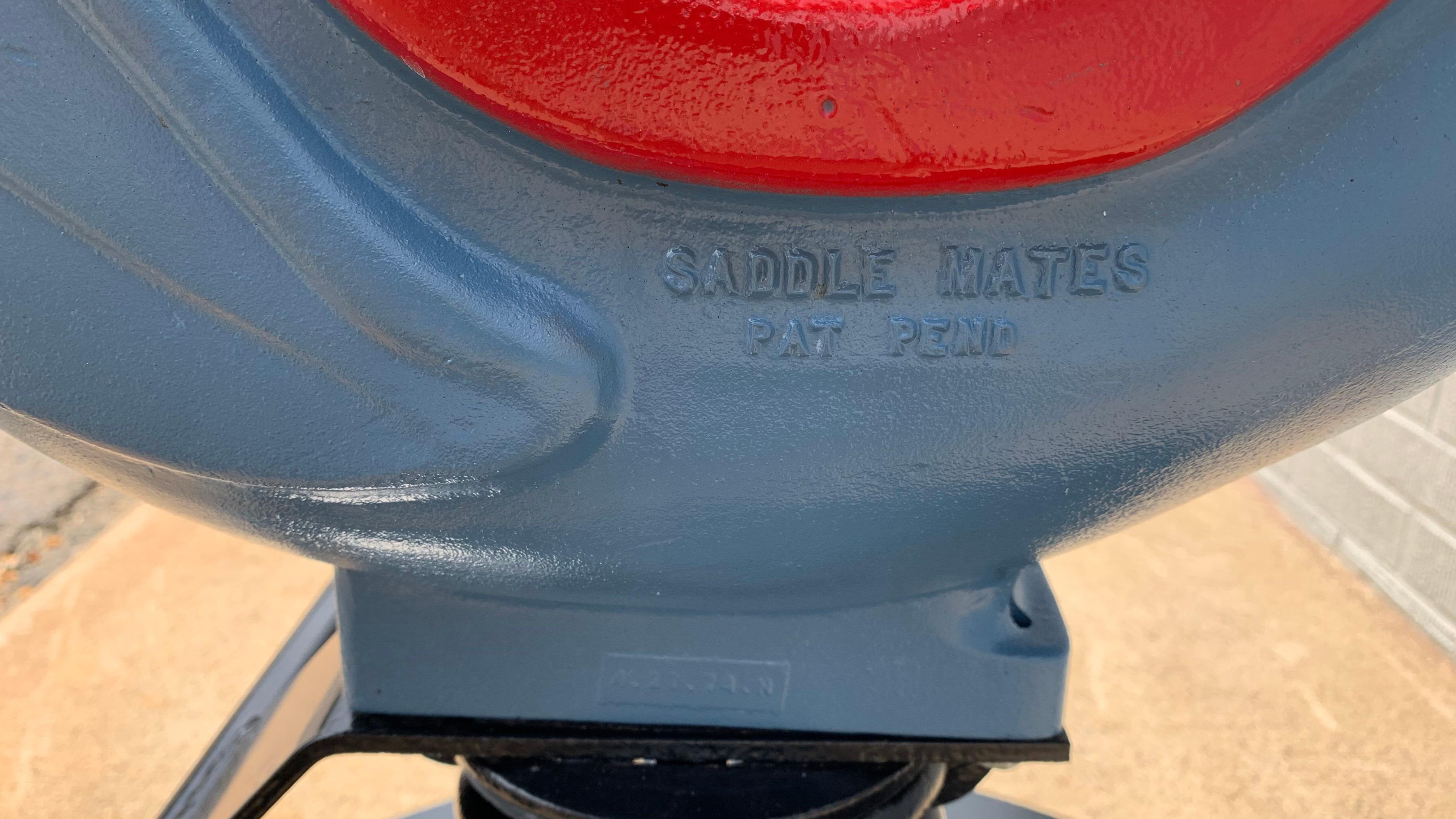Giocattolo d'epoca per parco giochi Saddle Mates Dolphin Spring Rider in vendita 4