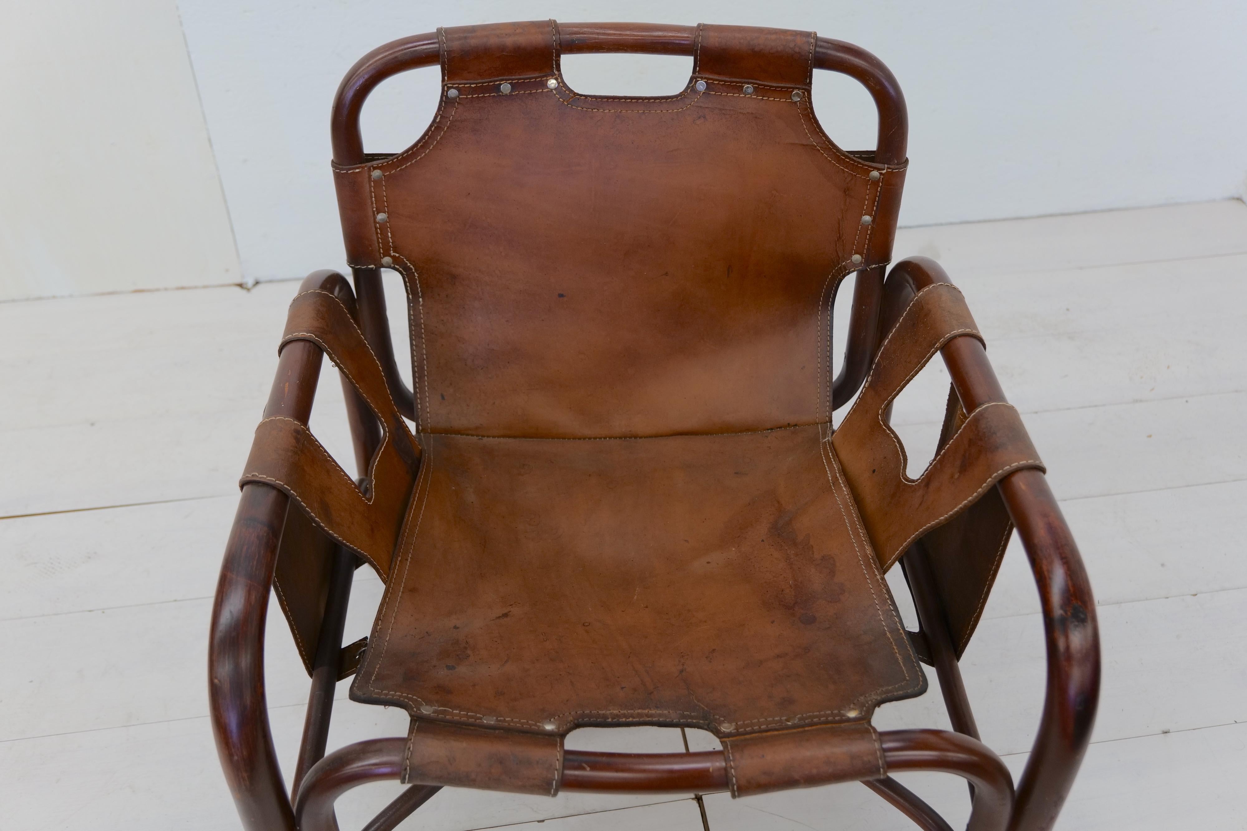 Mid-20th Century Vintage Safari Armchair in Rattan and Leather by Tito Agnoli for Bonacina 1960s For Sale