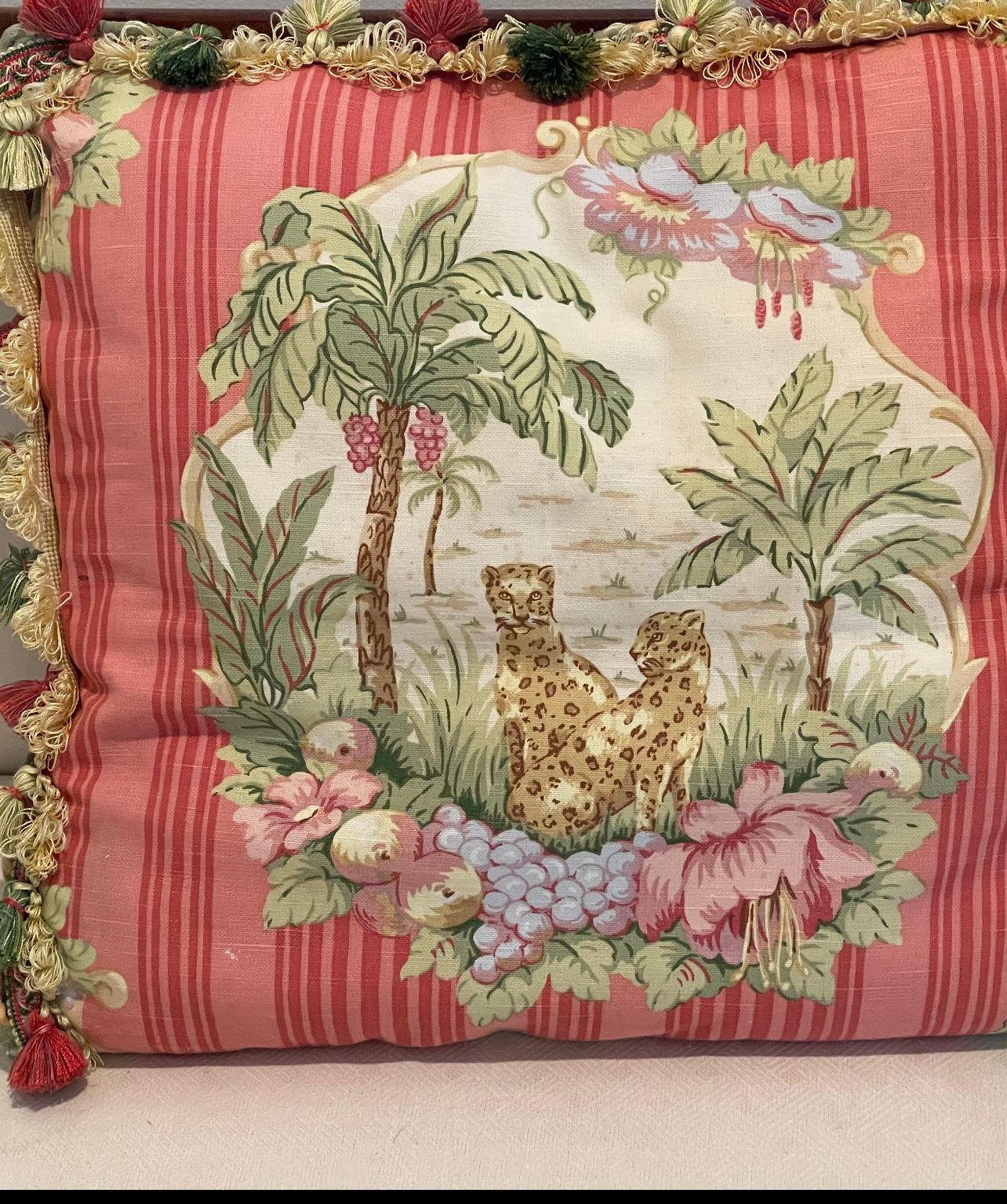 Vintage Safari Almohada Tropical con Flecos Textil Kauffmann Angloindio en venta