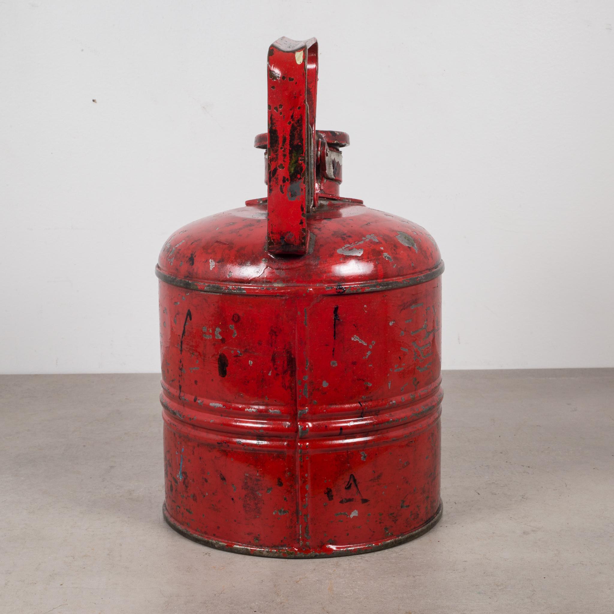 Vintage Safety Gas Can, circa 1940 2