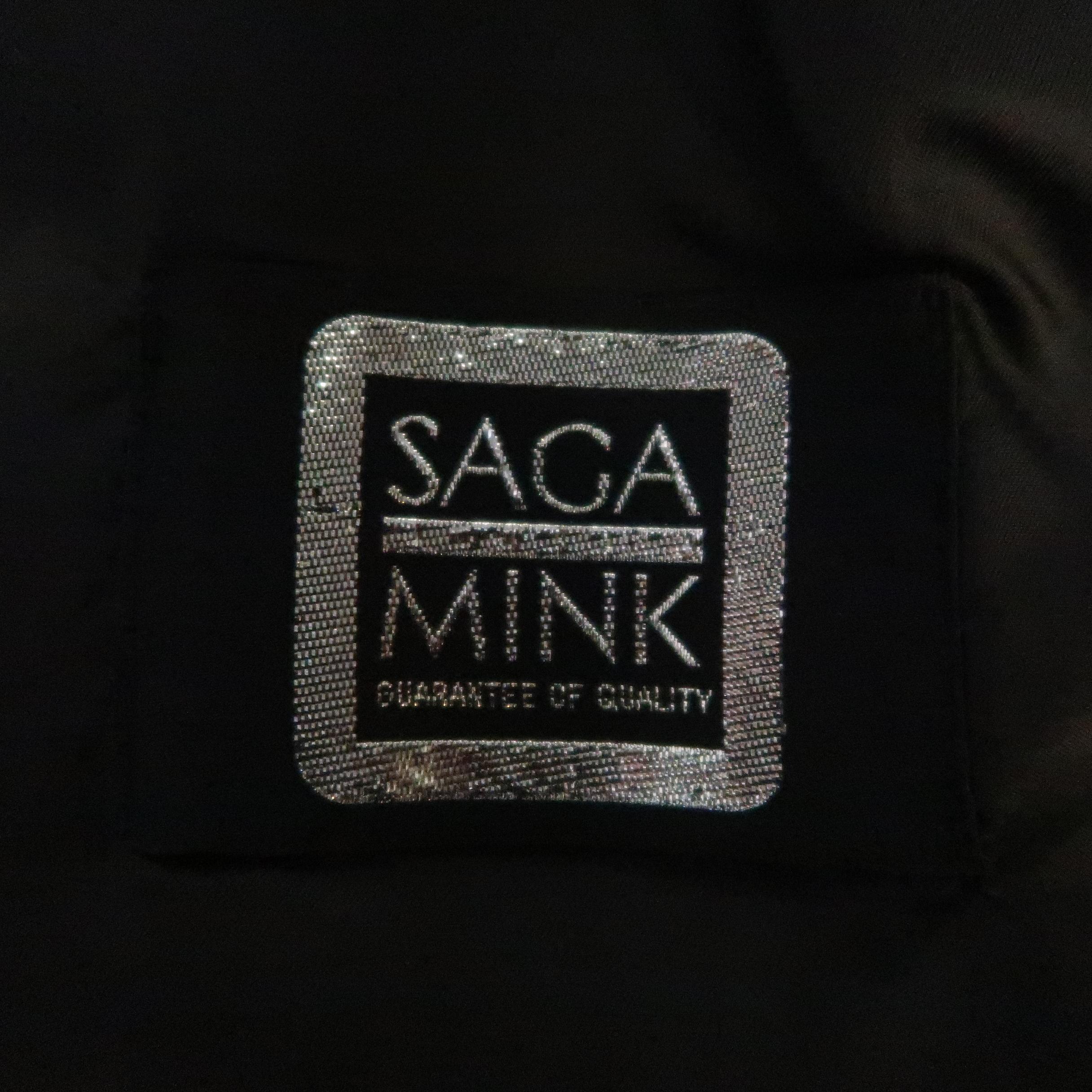 Vintage SAGA Size L Dark Brown Mink Fur Coat In Good Condition In San Francisco, CA