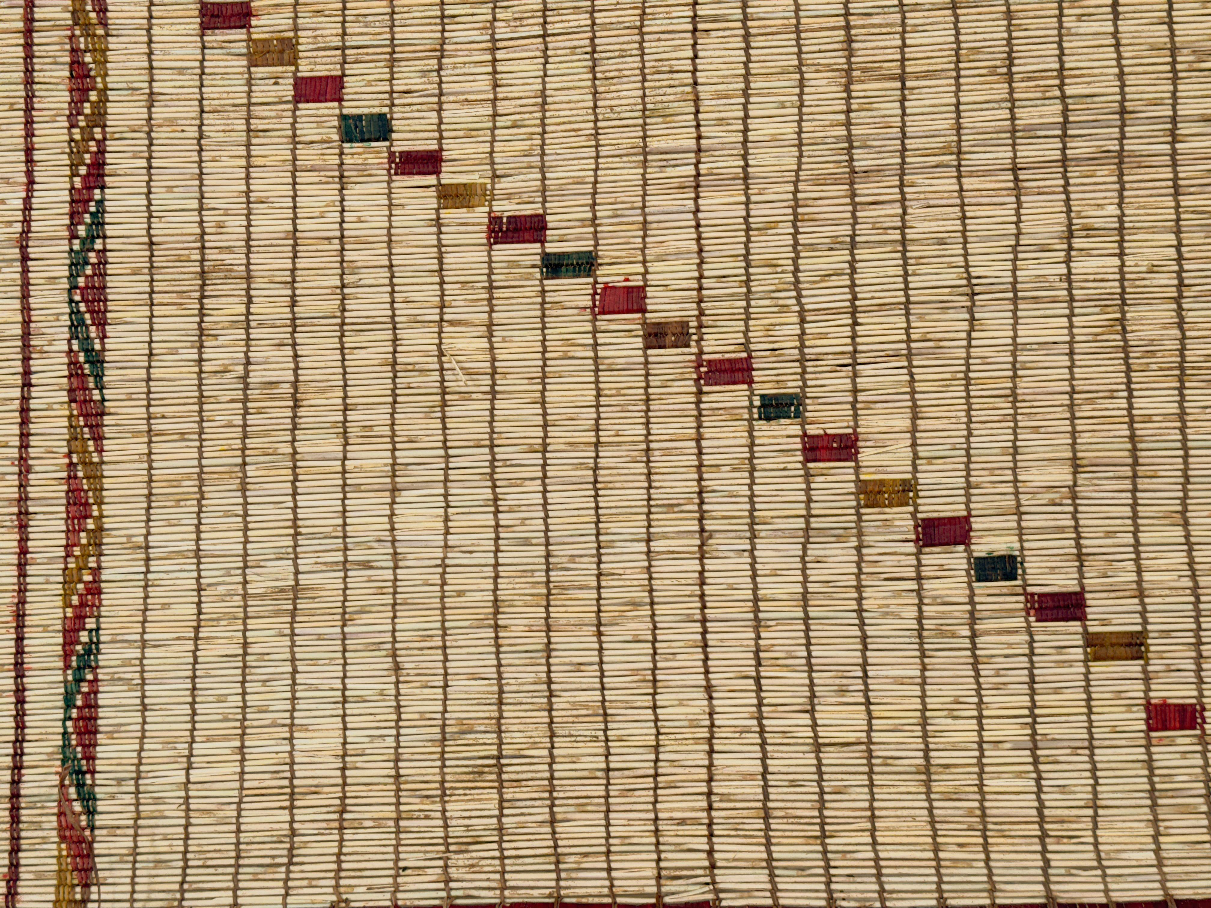 Mauritanien Tapis vintage Saharan Mauritanian African Tuareg en cuir et roseau en vente