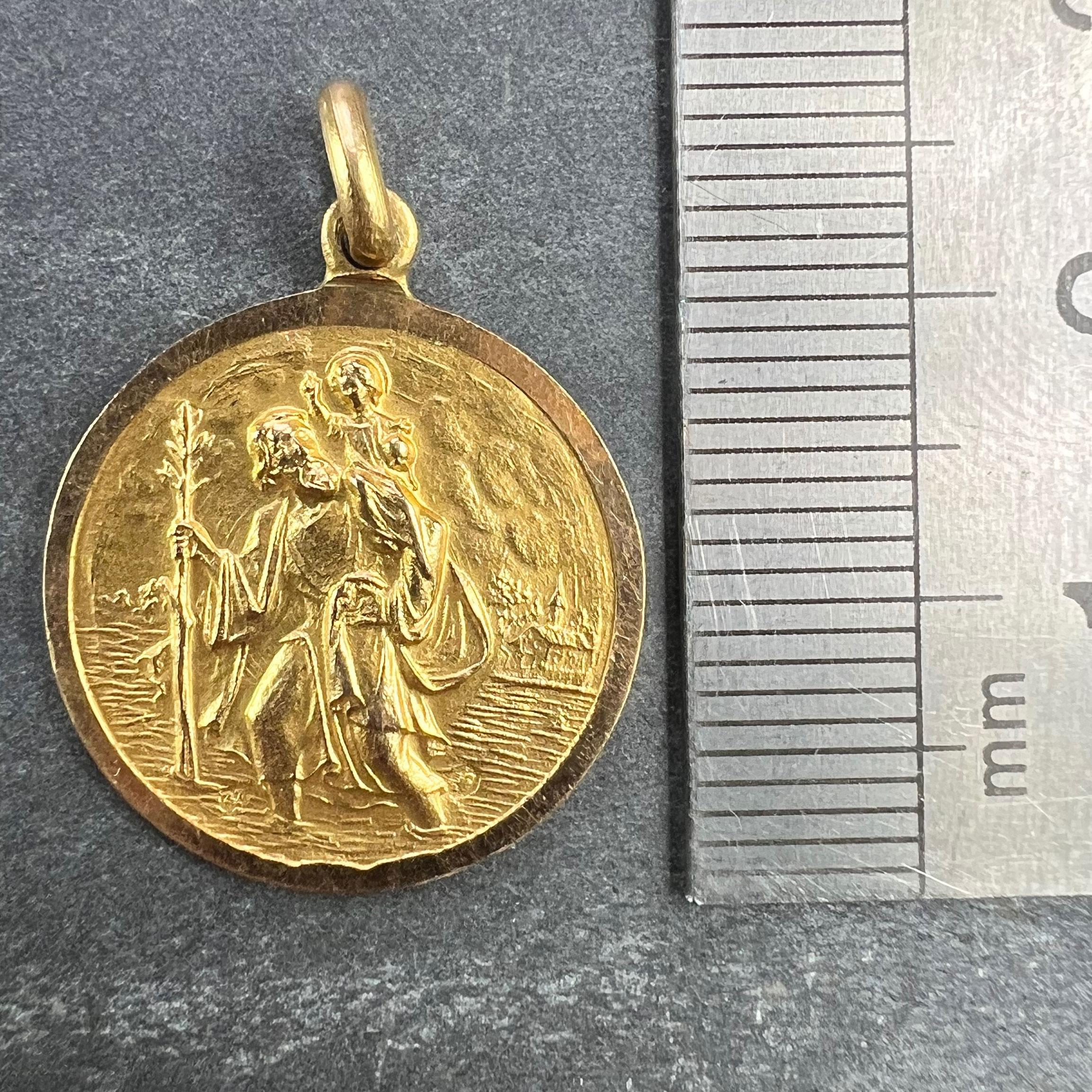 Saint Christopher Pendentif breloque vintage en or jaune 18 carats en vente 5