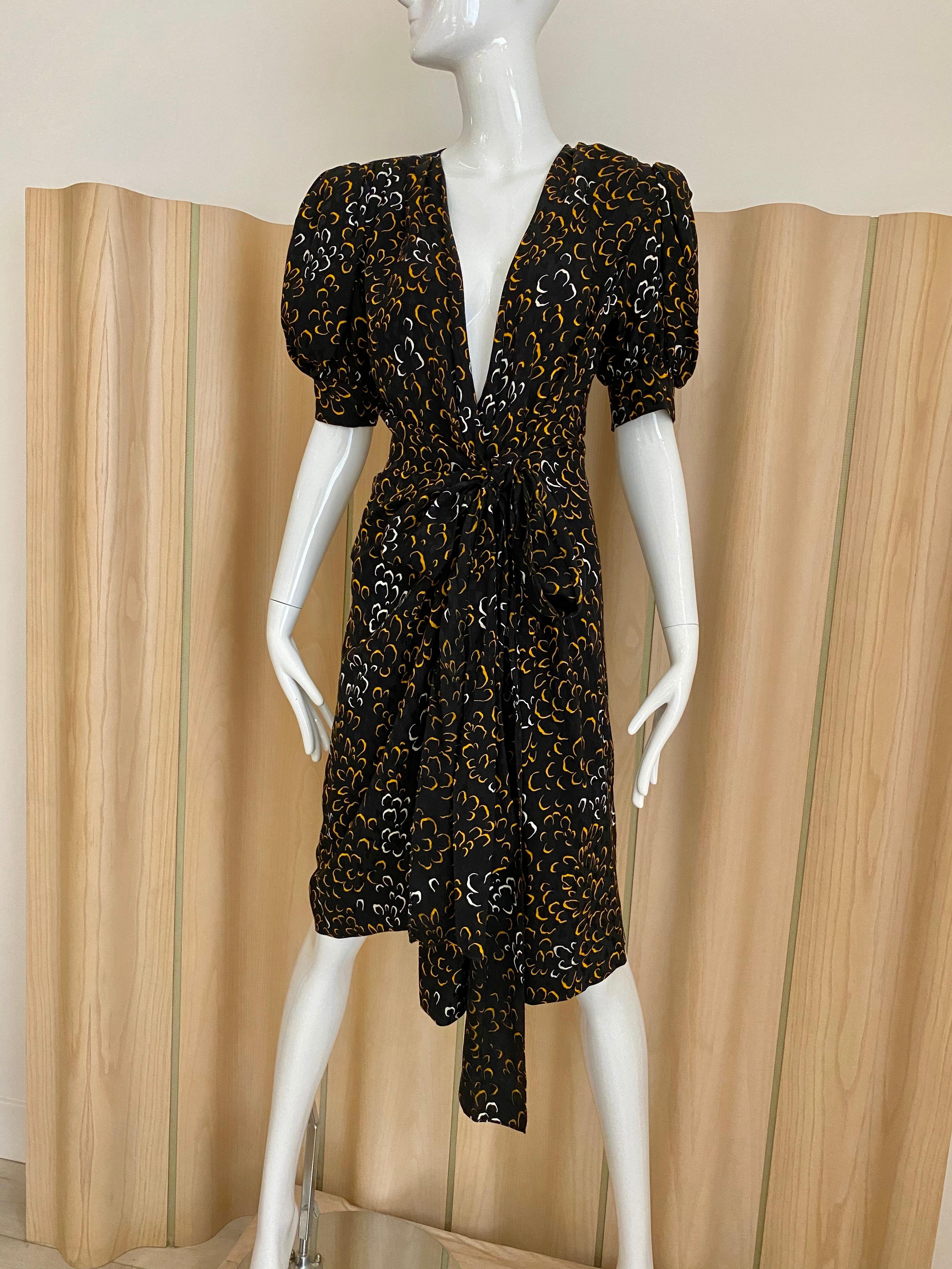 Women's Vintage Saint Laurent Black and Yellow Print Silk Wrap Dress For Sale
