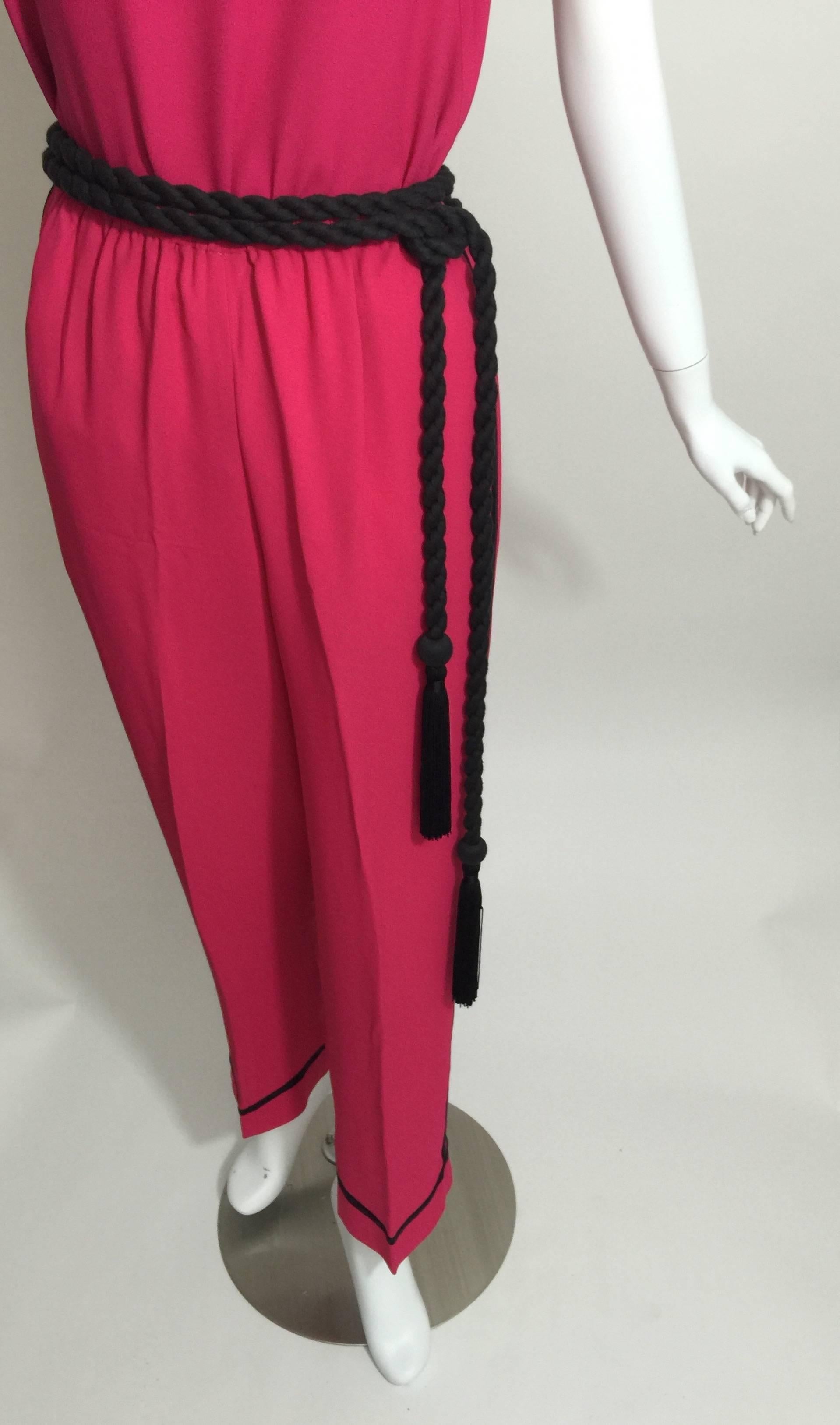 Saint Laurent - Ensemble haut, pantalon et ceinture à pompons noirs YSL rose, vintage, années 1970 en vente 4